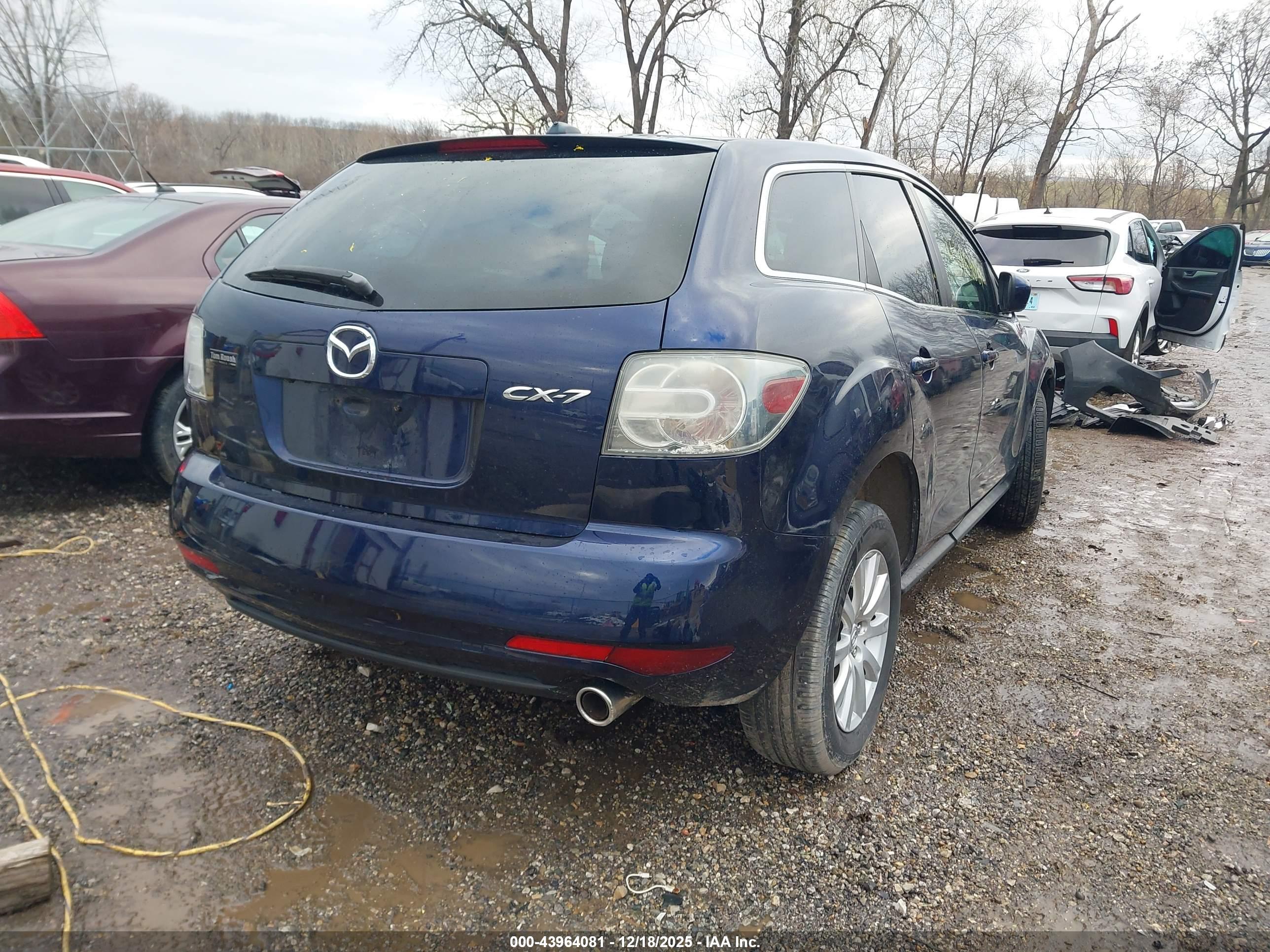 MAZDA CX-7 image 4