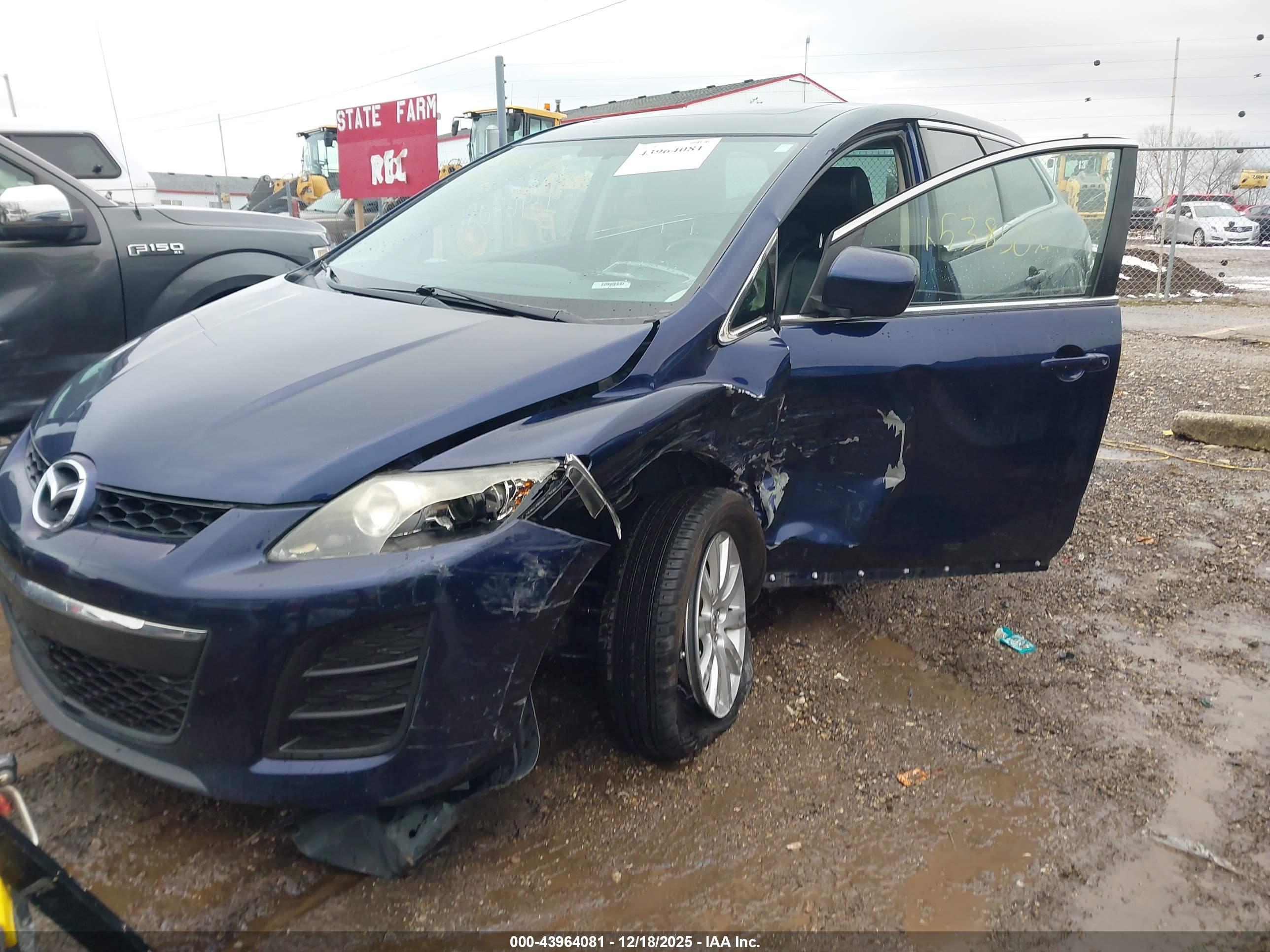 MAZDA CX-7 image 6