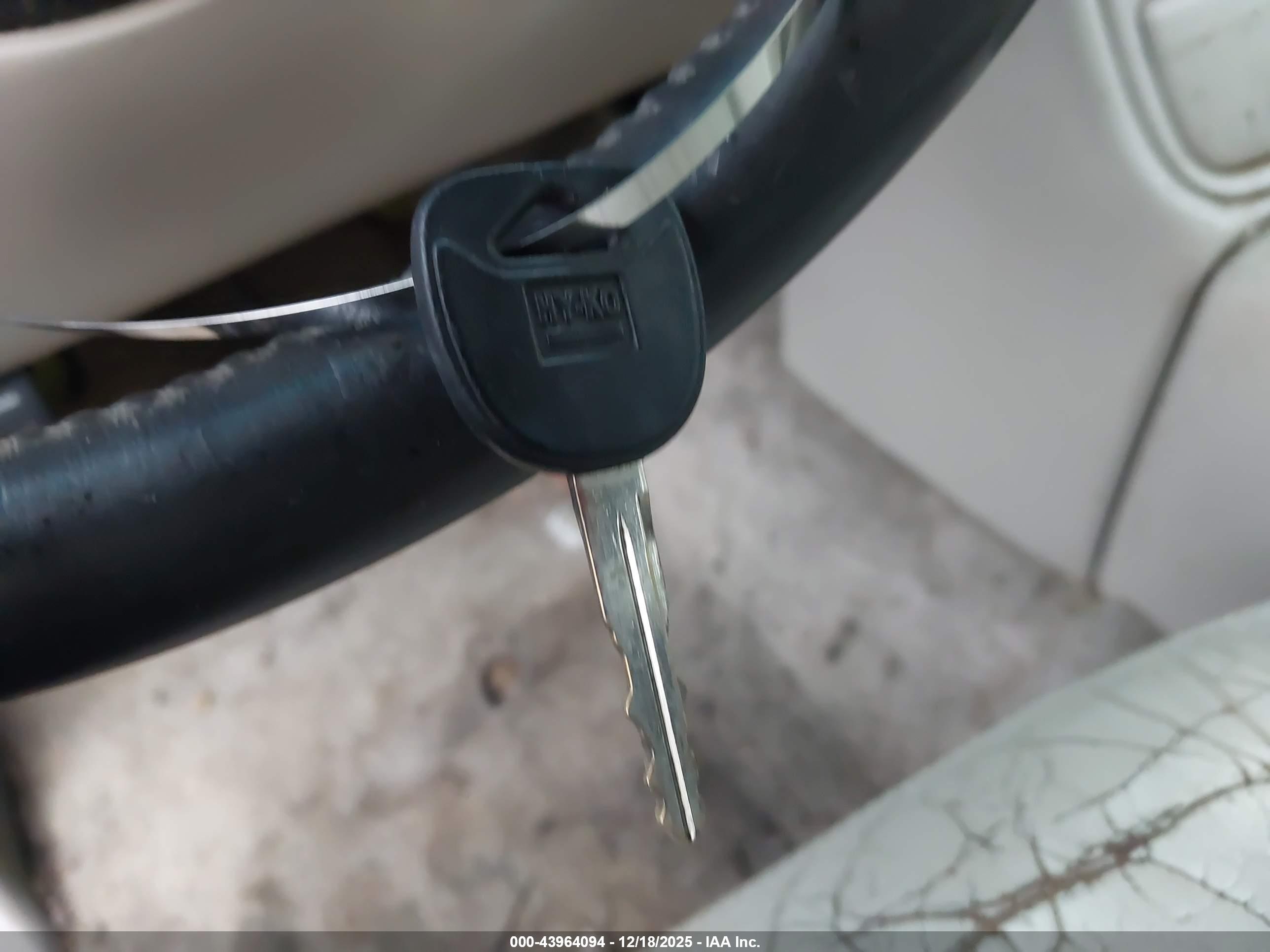 GMC YUKON image 11