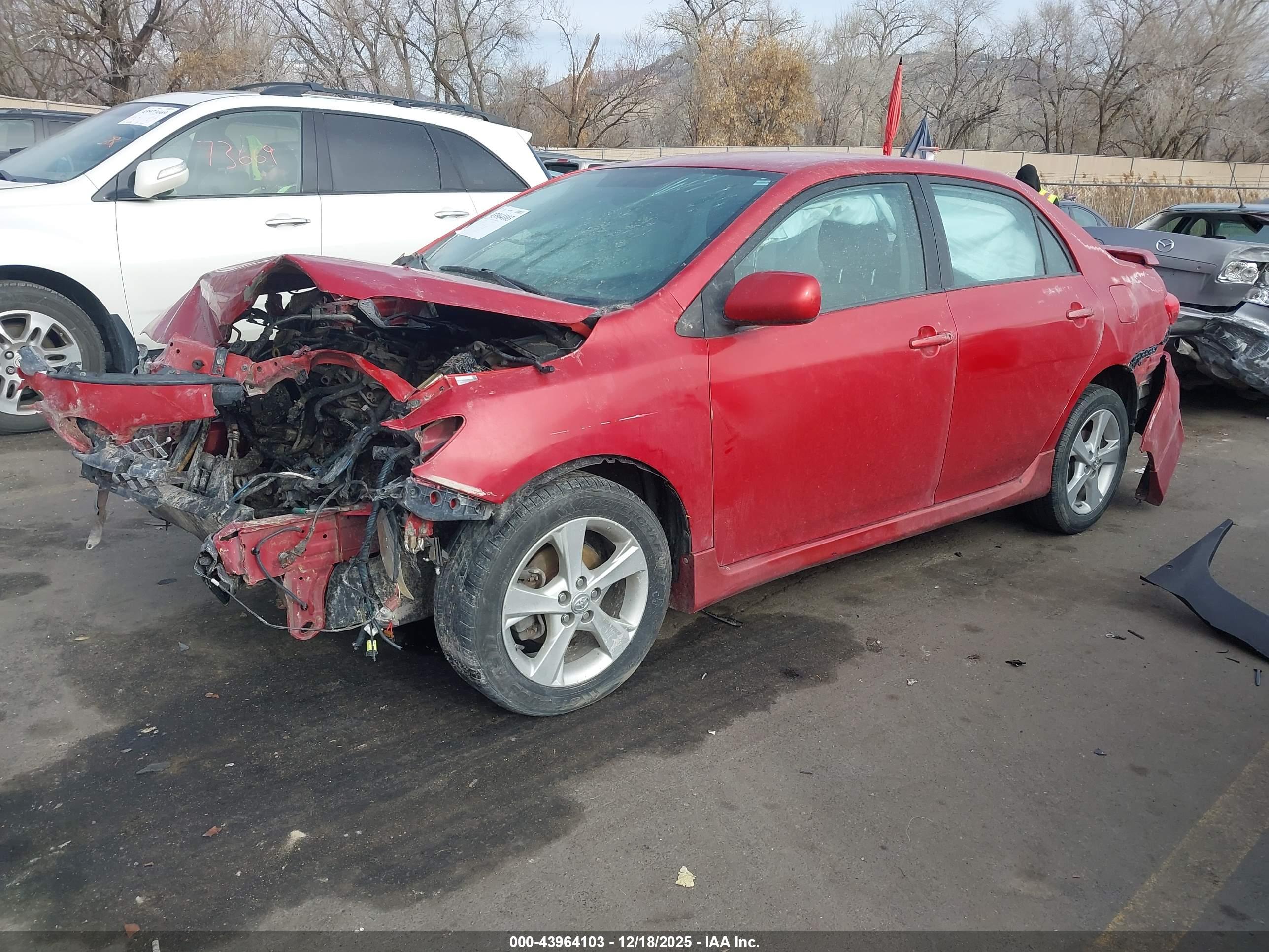 TOYOTA COROLLA image 2