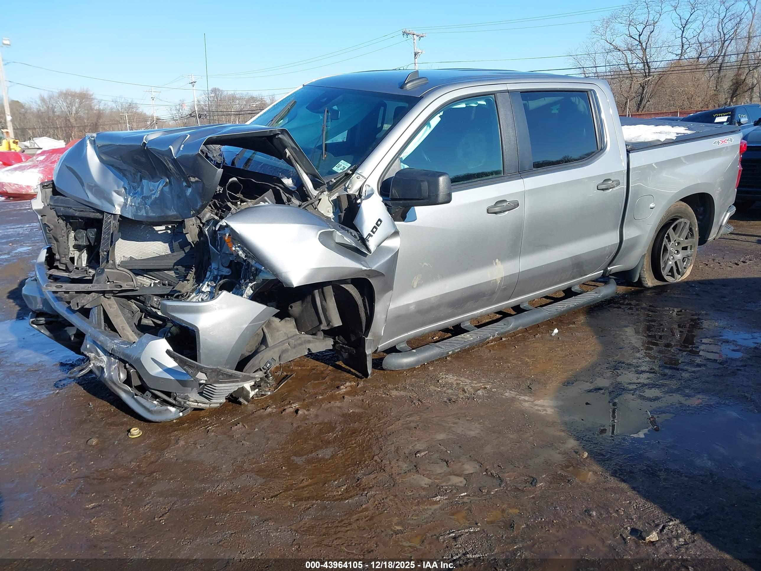 CHEVROLET SILVERADO image 2