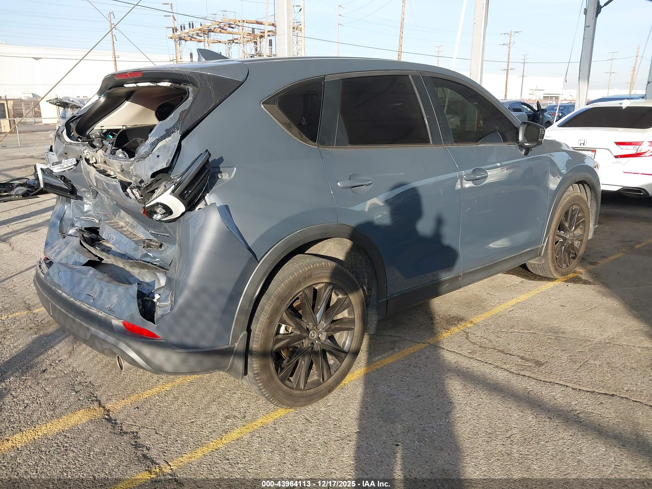 MAZDA CX-5 image 4
