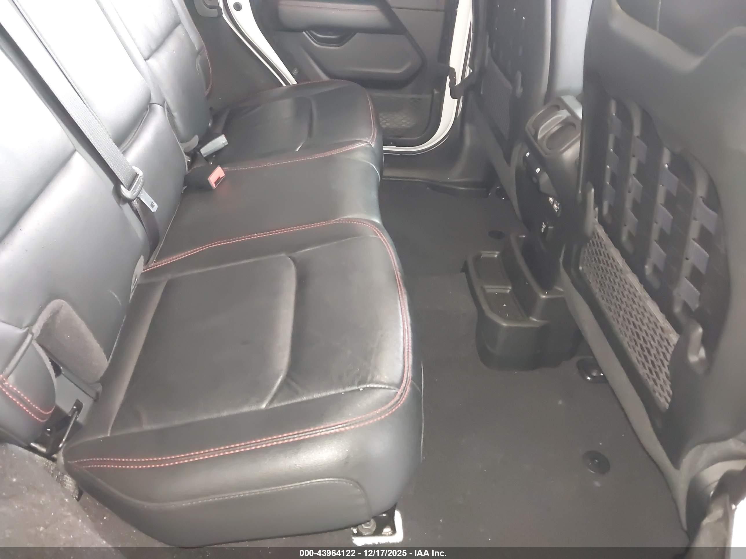 JEEP WRANGLER image 8