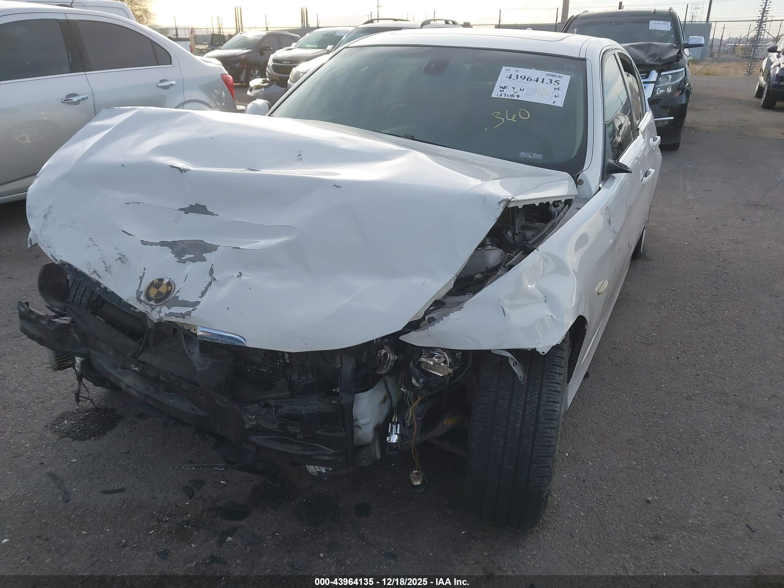 BMW 335I image 6