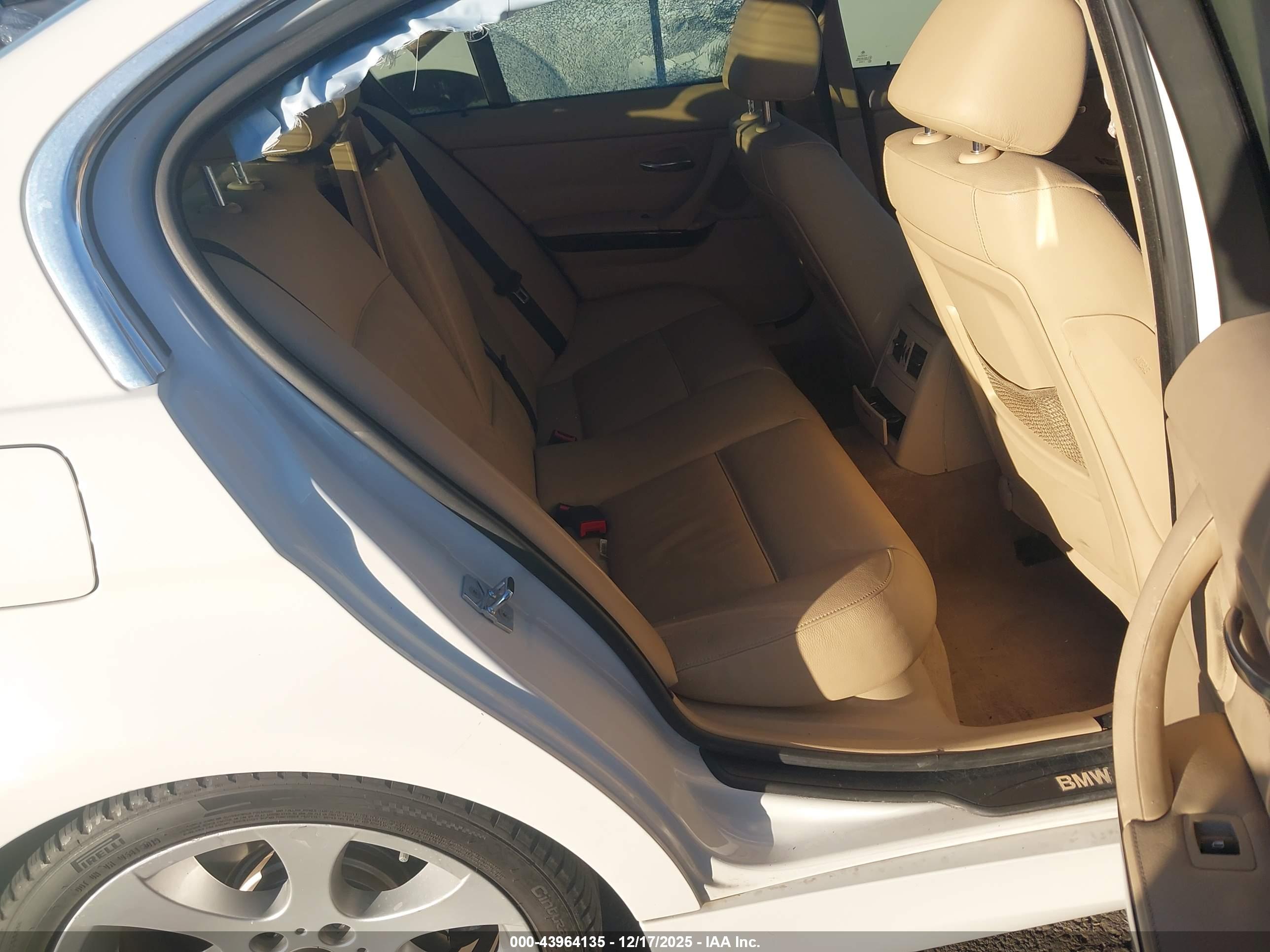 BMW 335I image 8