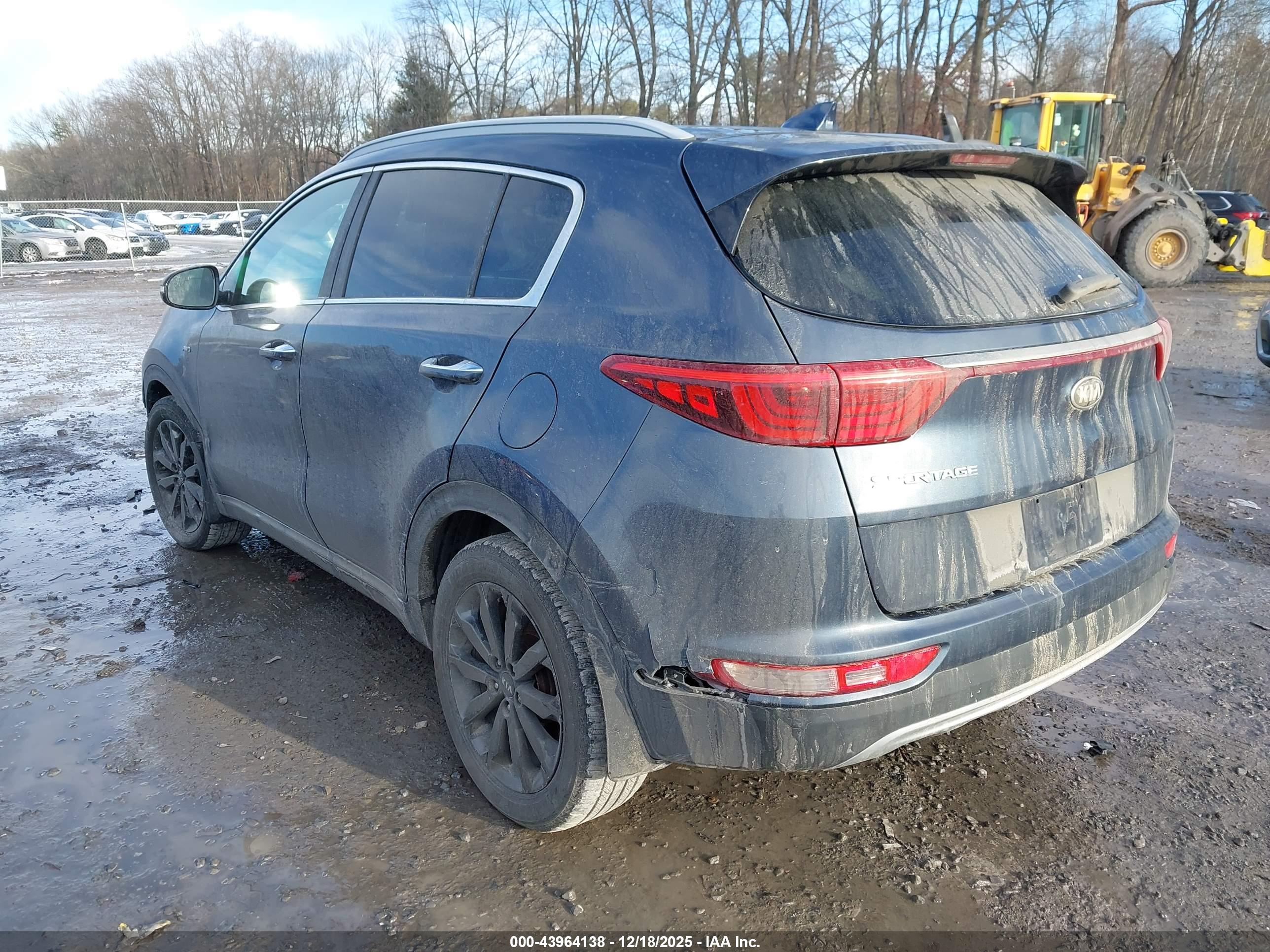 KIA SPORTAGE image 3