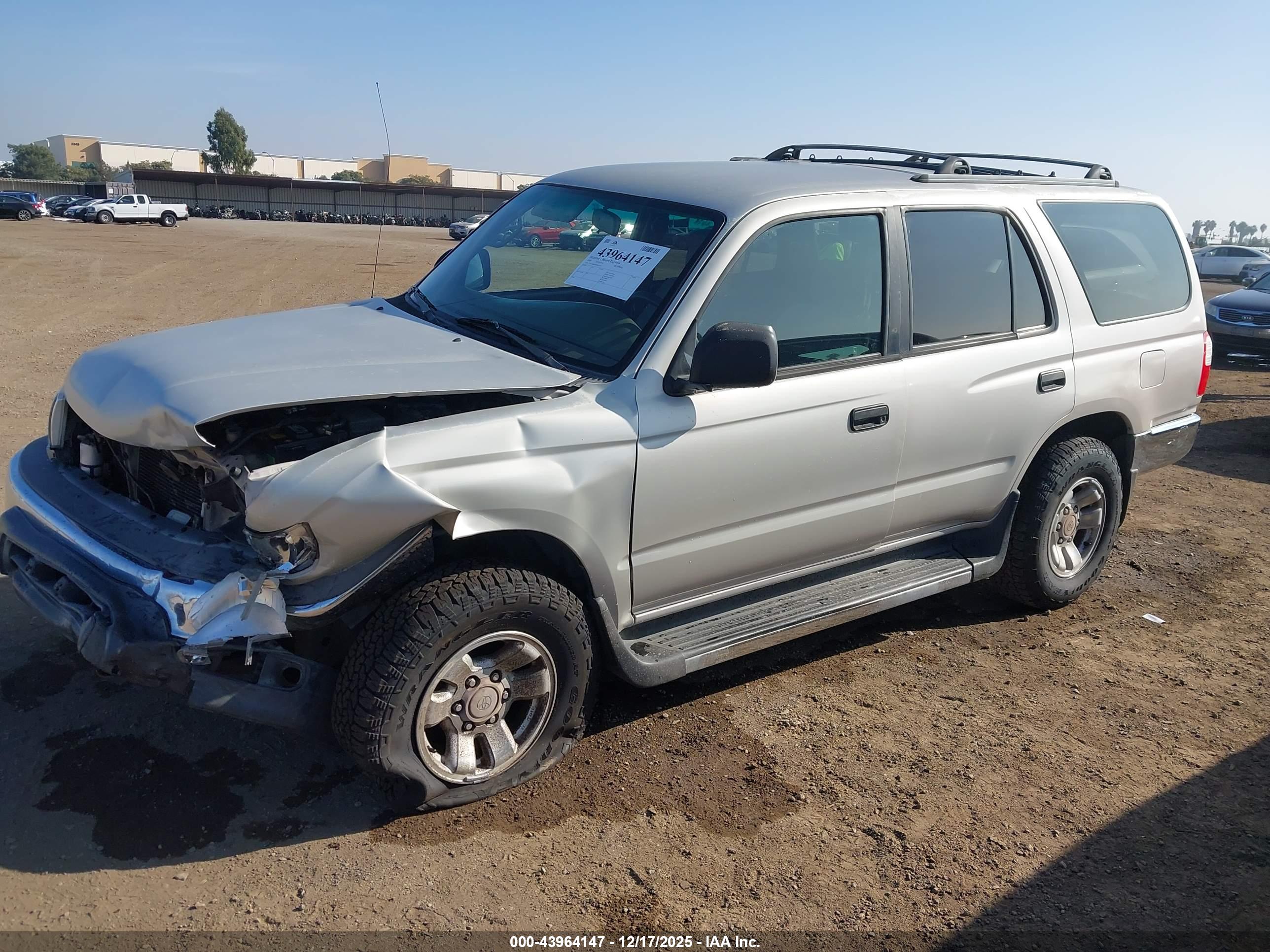 TOYOTA 4RUNNER image 2