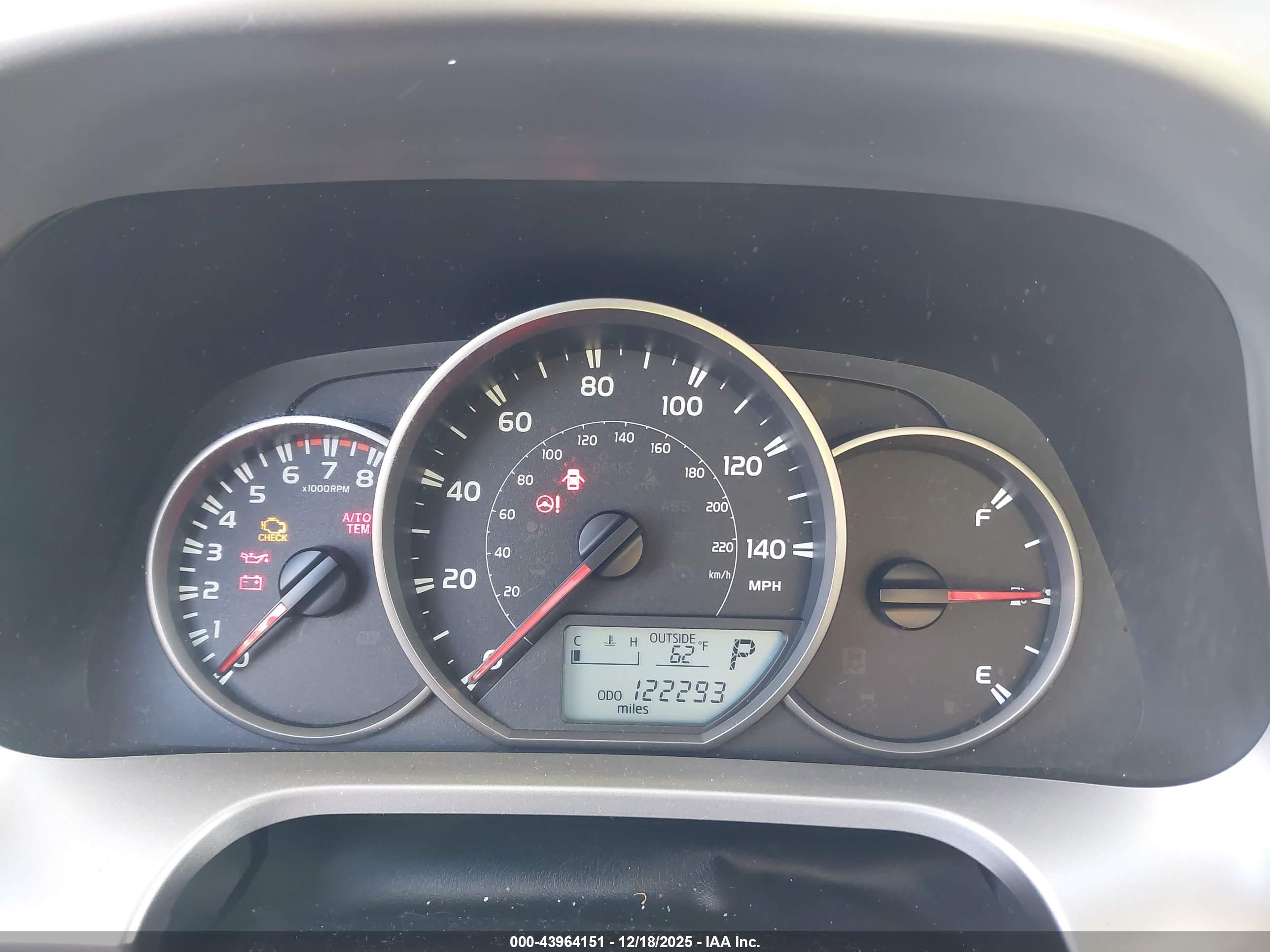 TOYOTA RAV4 image 7