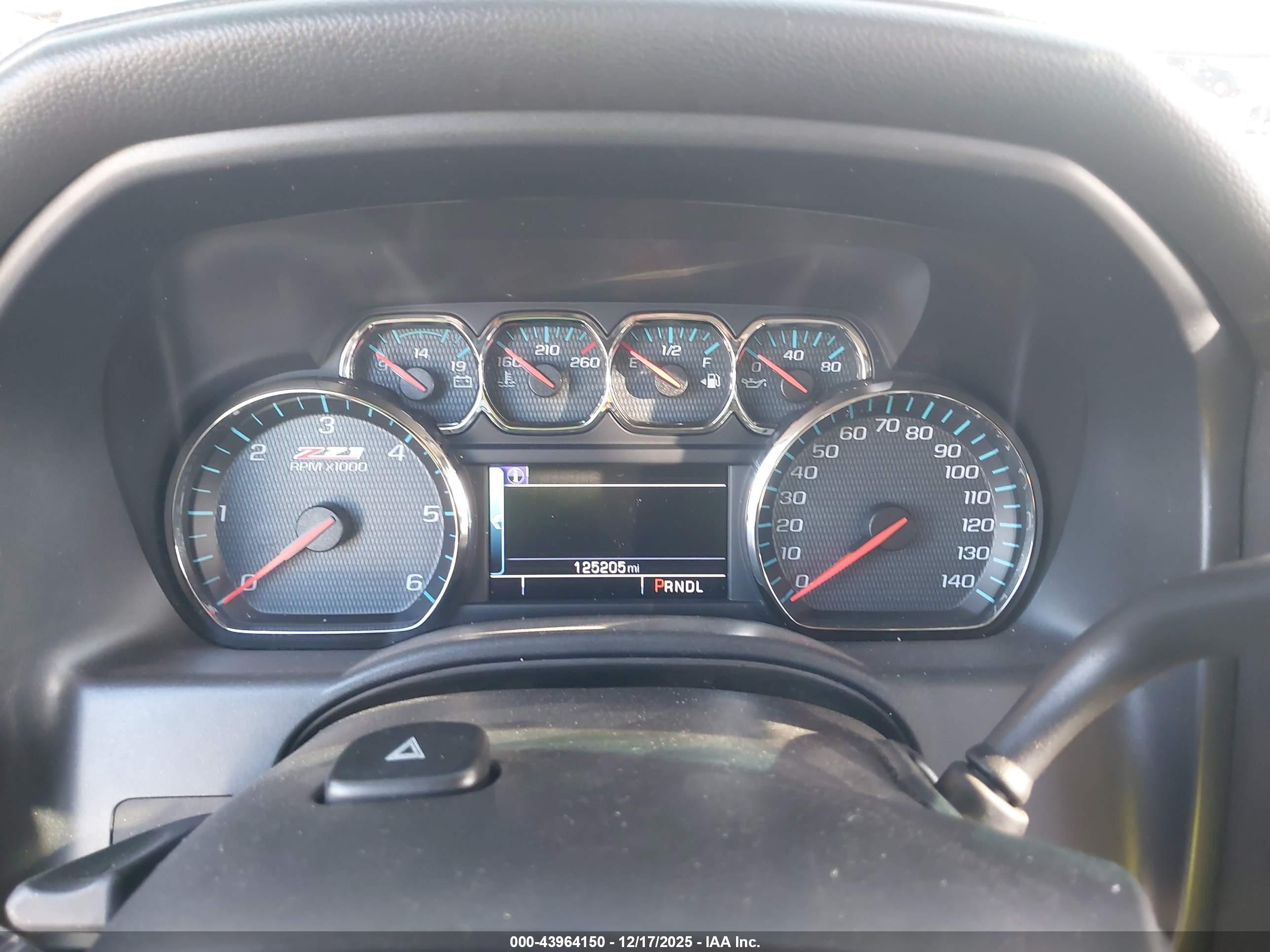 CHEVROLET SILVERADO image 7