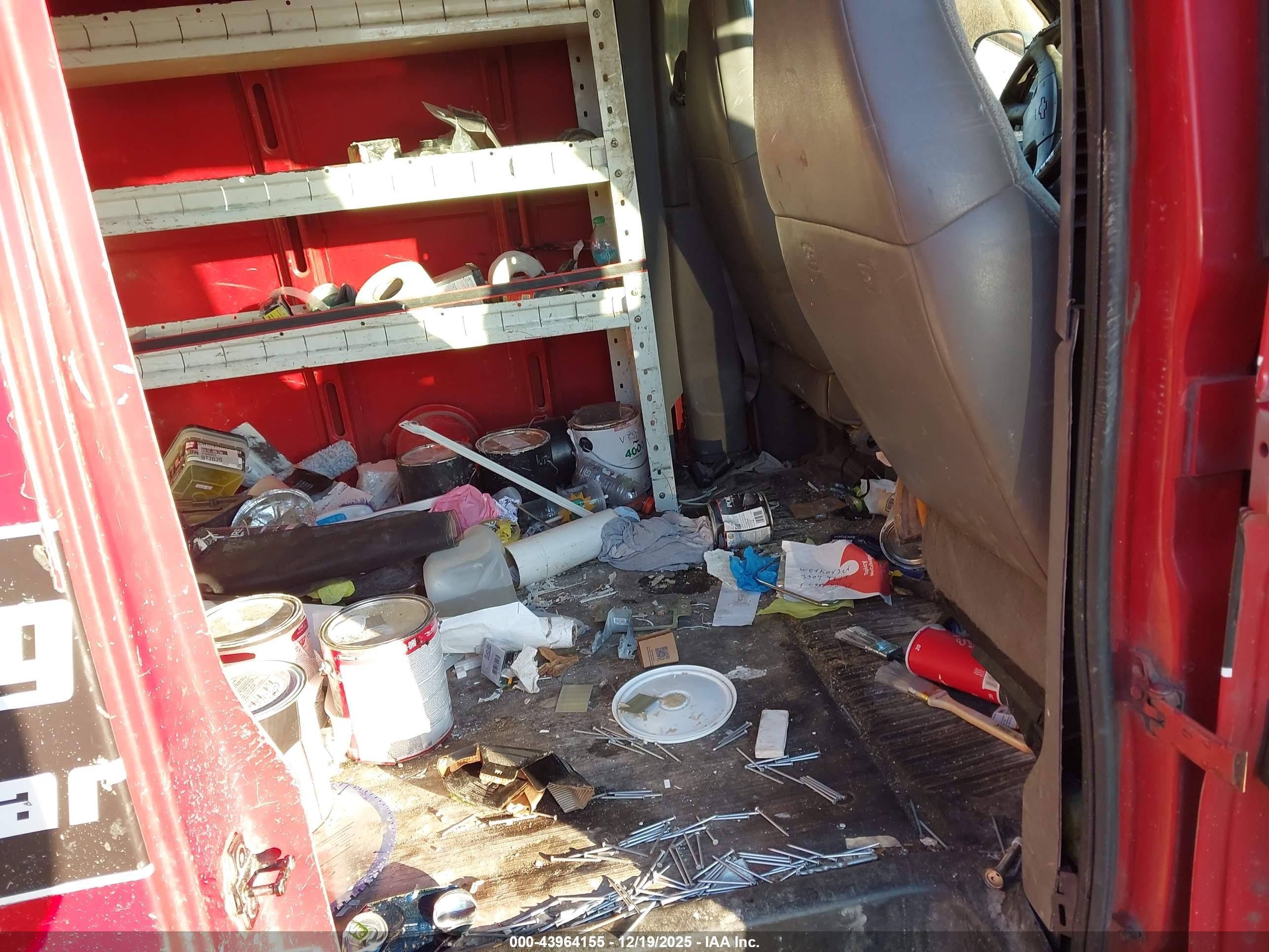 CHEVROLET EXPRESS image 8