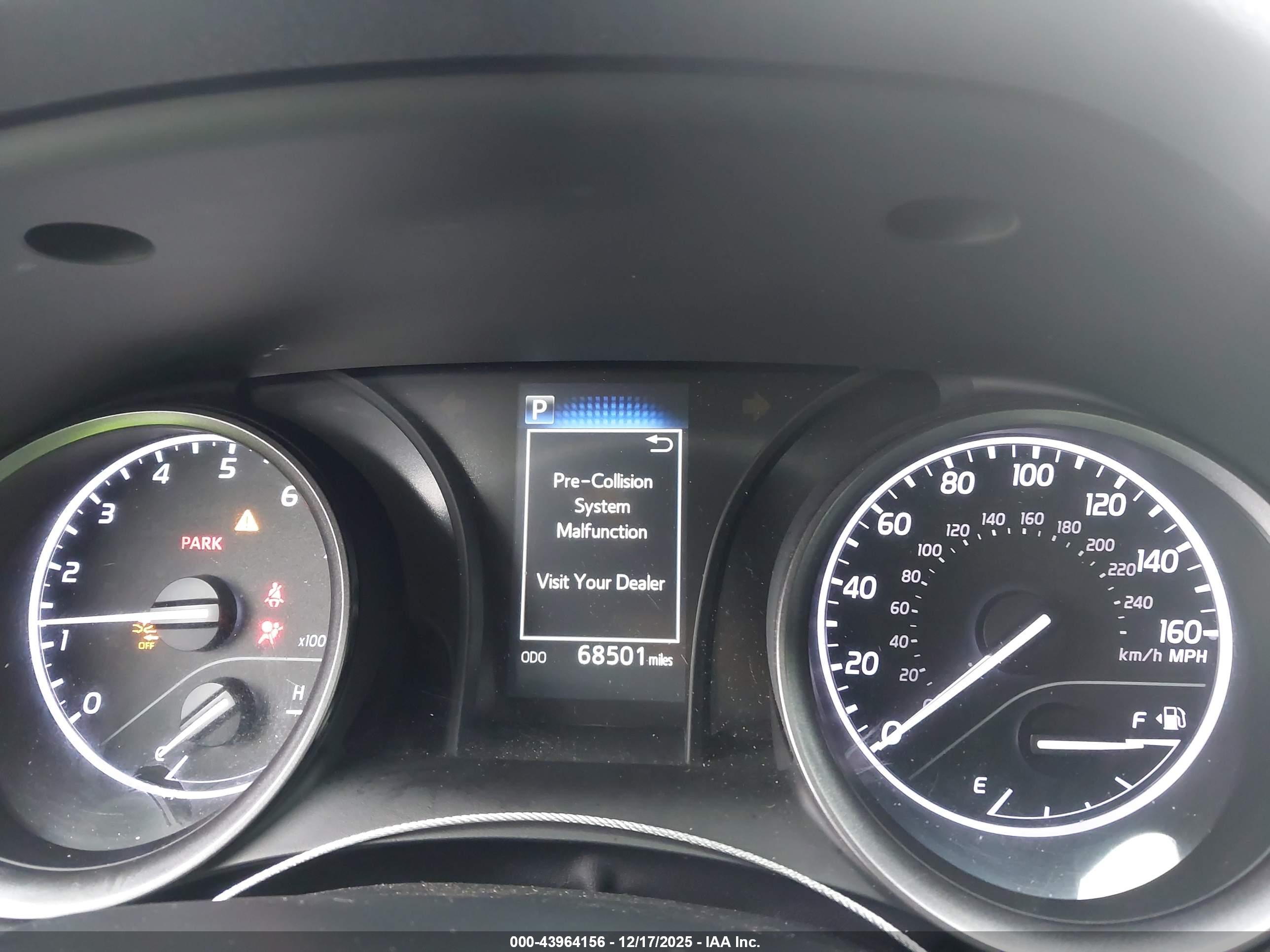 TOYOTA CAMRY image 7