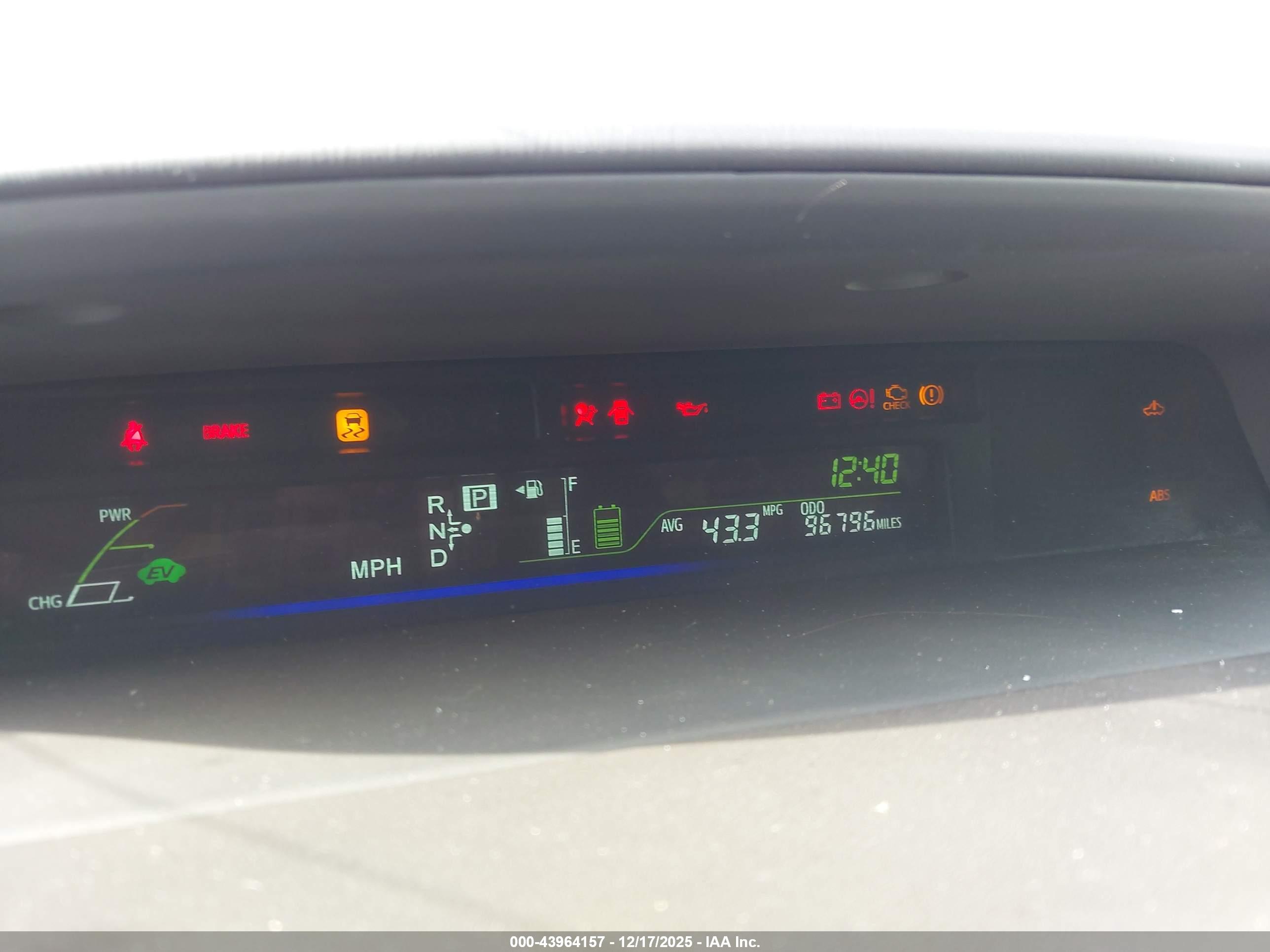 TOYOTA PRIUS image 7