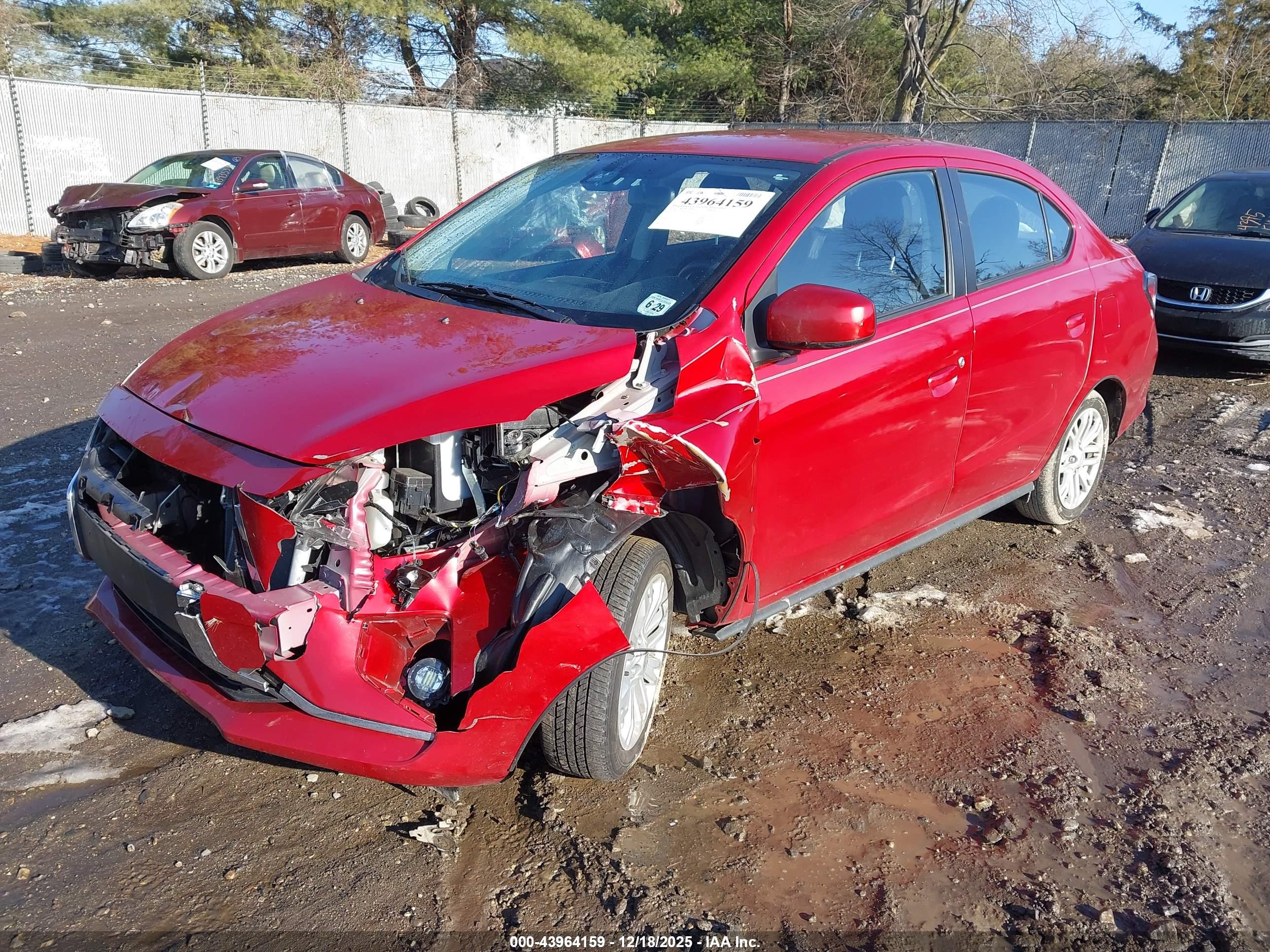 MITSUBISHI MIRAGE image 2