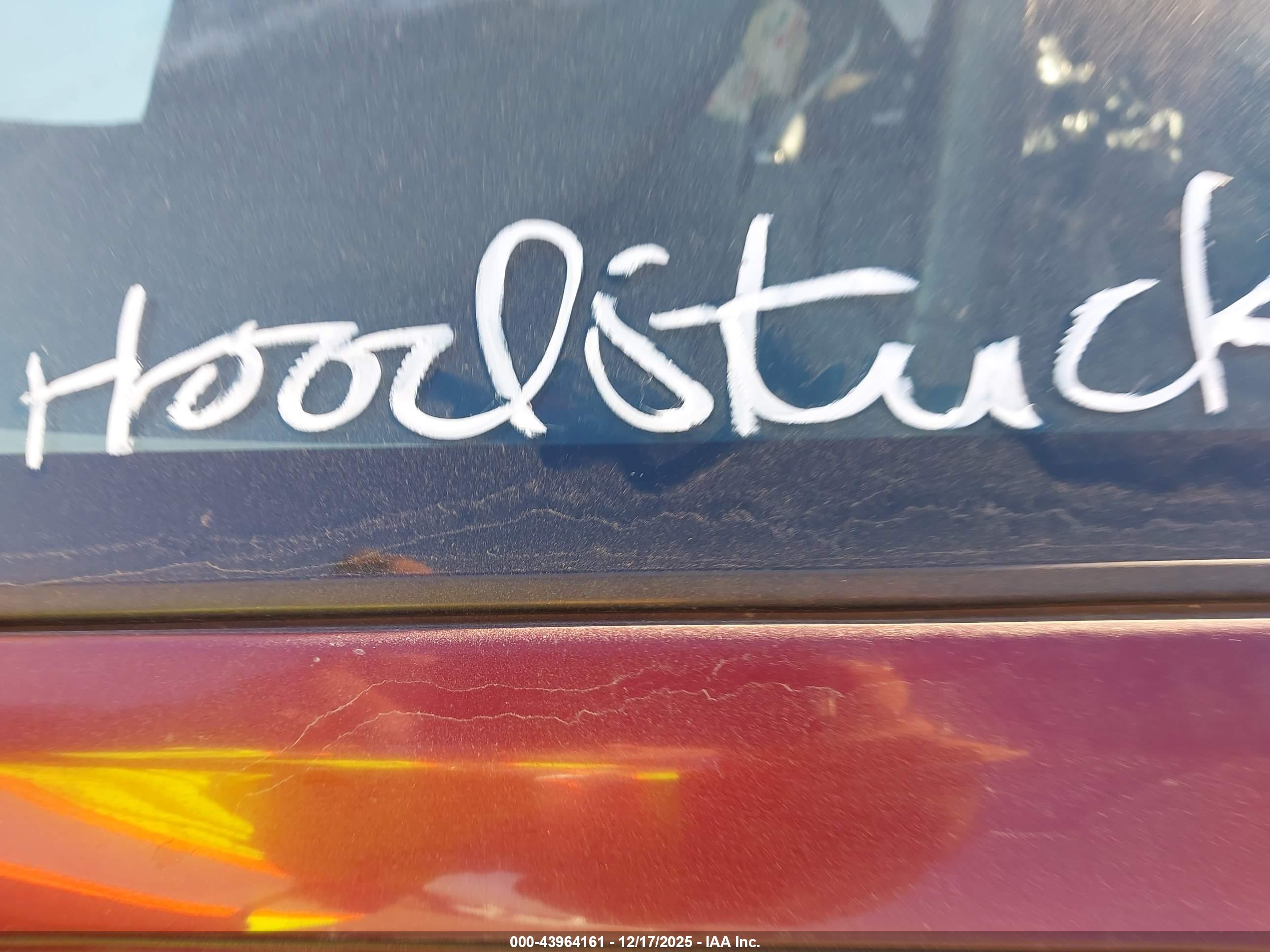 FORD FUSION image 10
