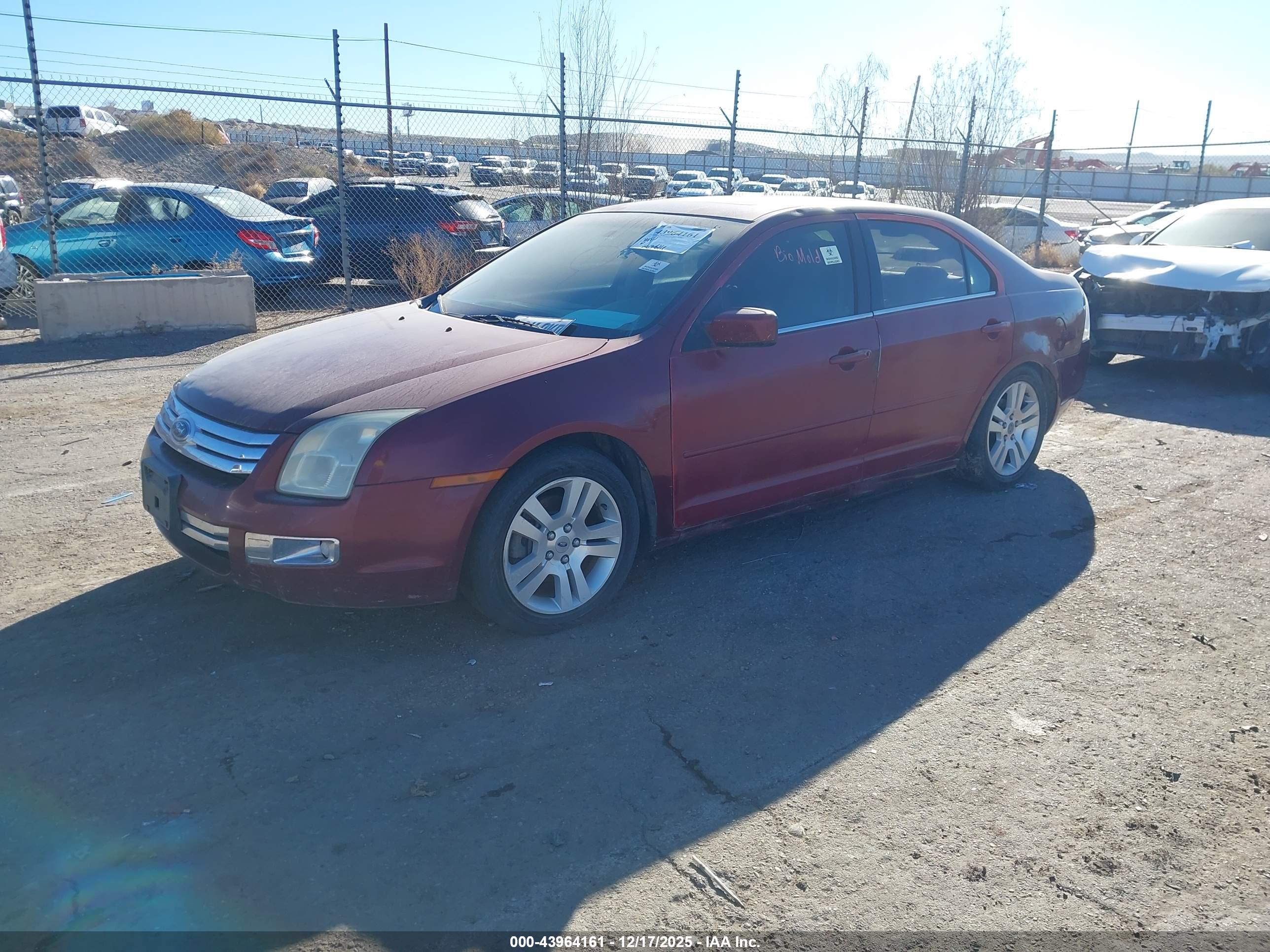 FORD FUSION image 2