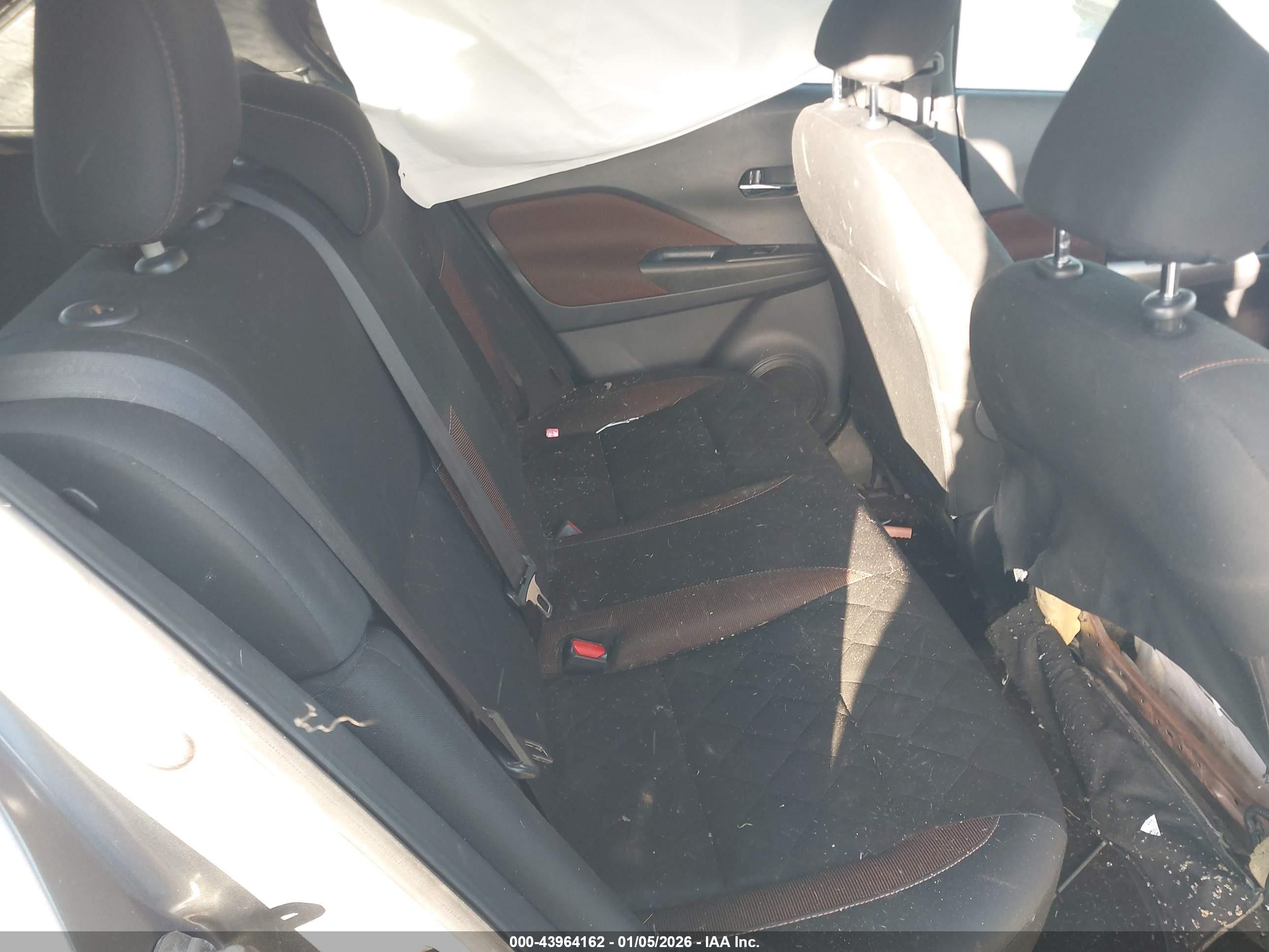 NISSAN KICKS image 8