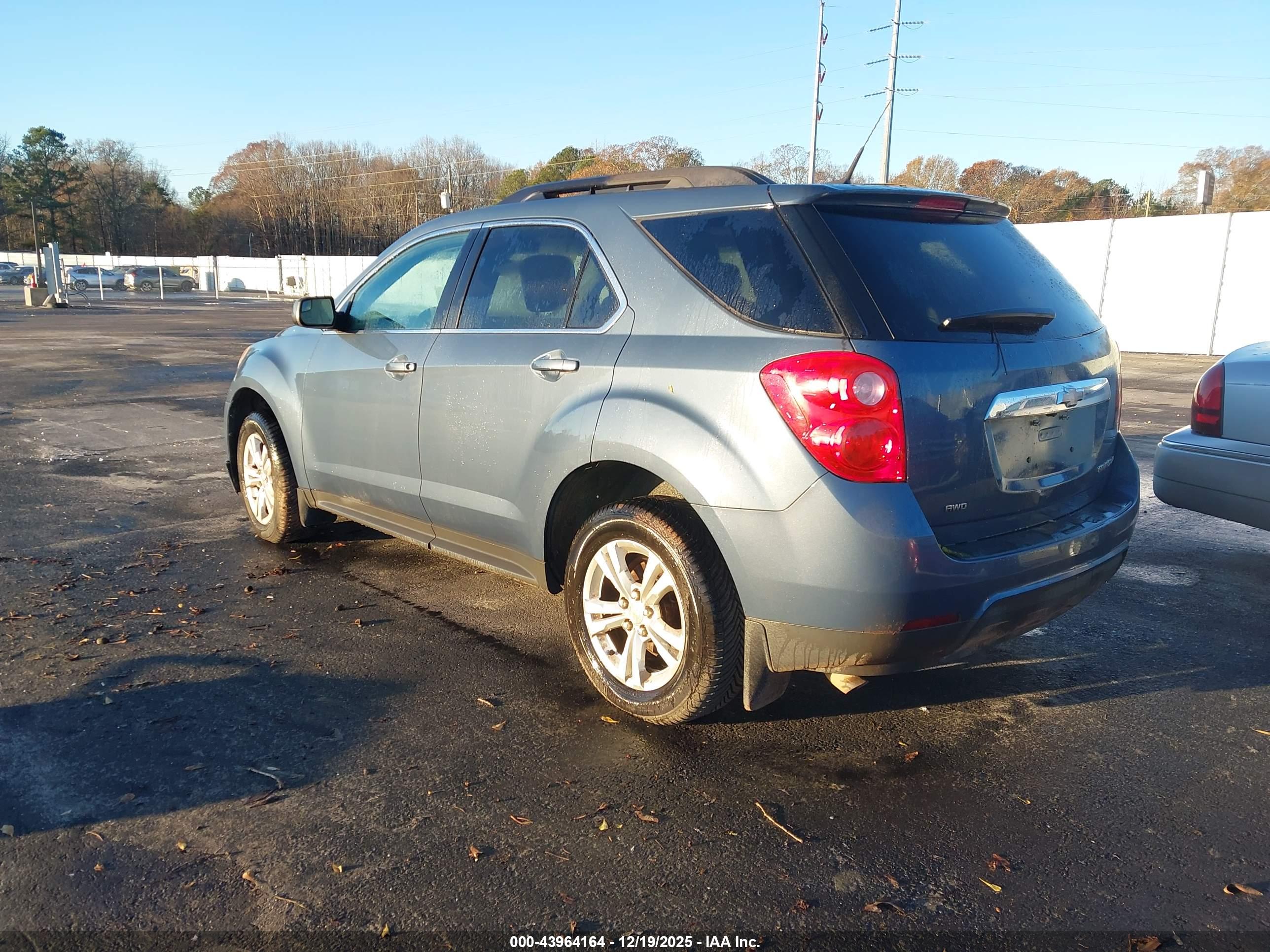 CHEVROLET EQUINOX image 3