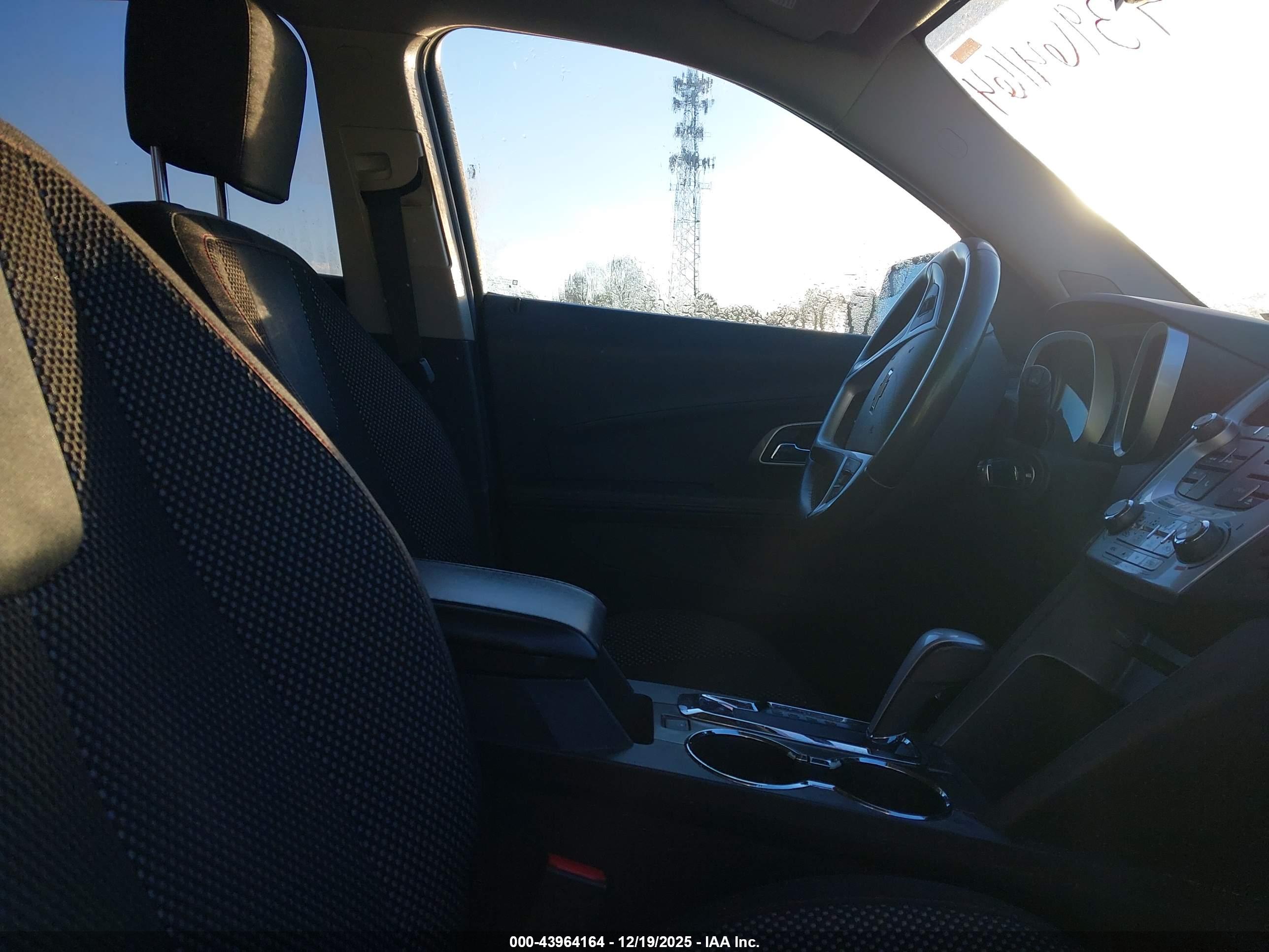 CHEVROLET EQUINOX image 5