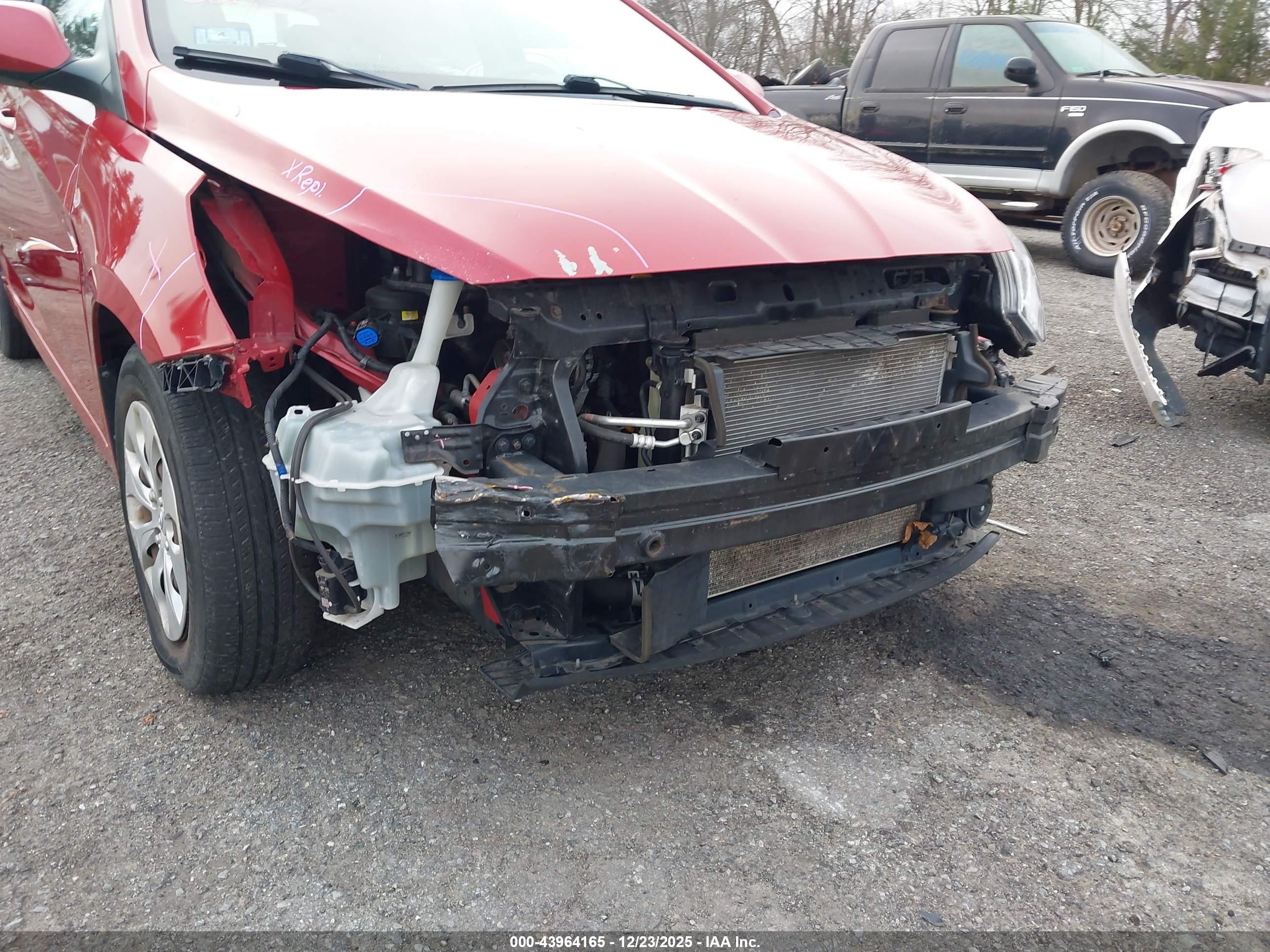 HYUNDAI ACCENT image 6