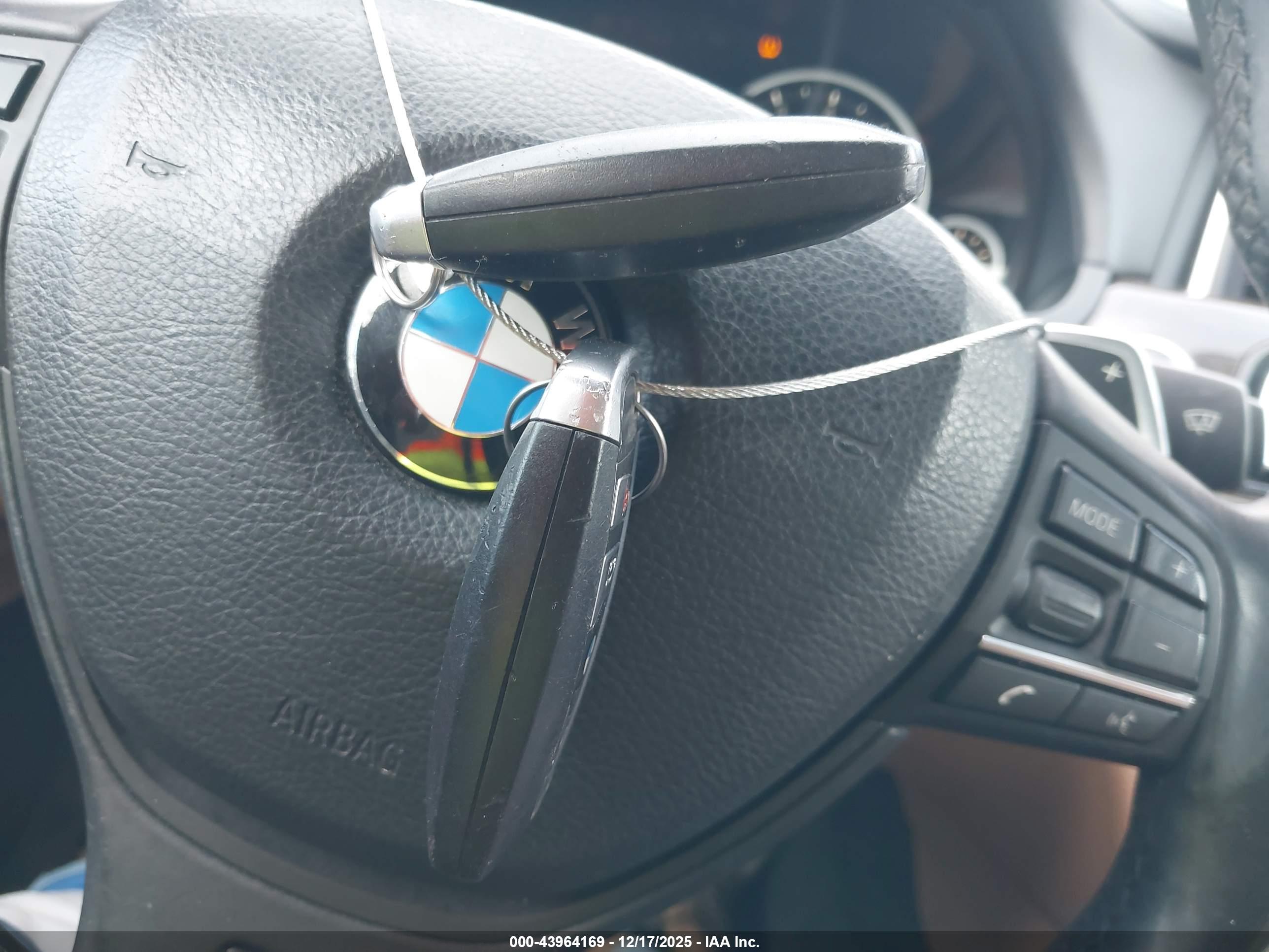 BMW 750I image 11