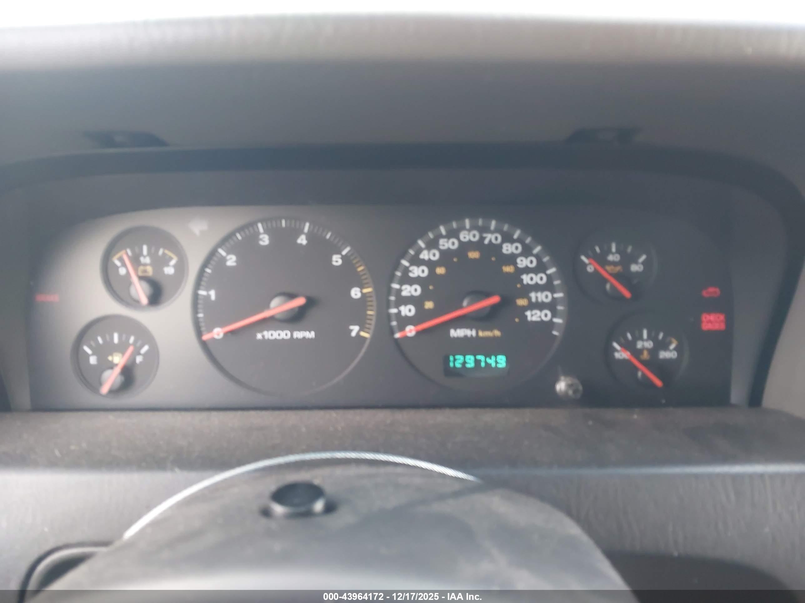 JEEP GRAND image 7