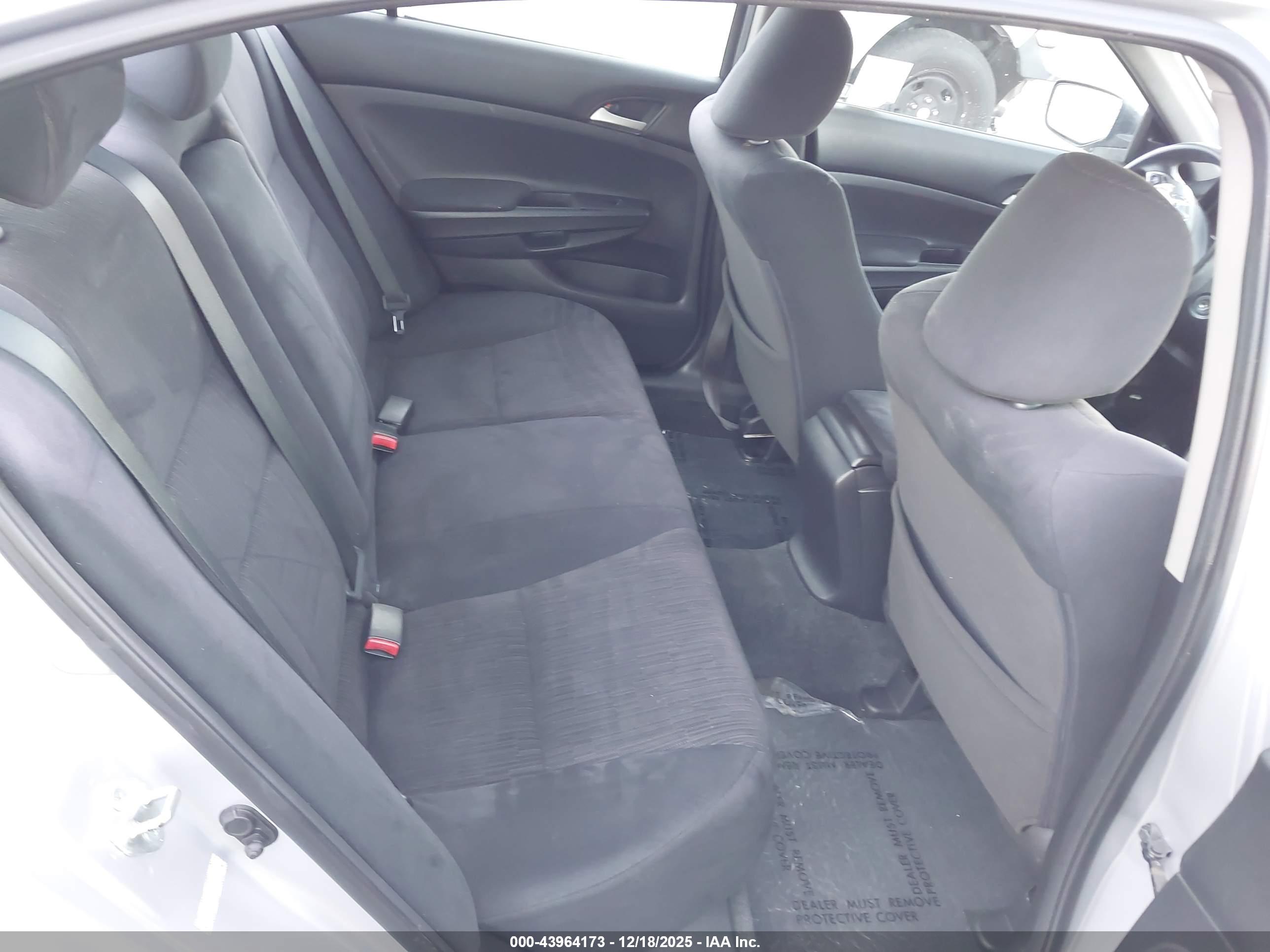 HONDA ACCORD image 8