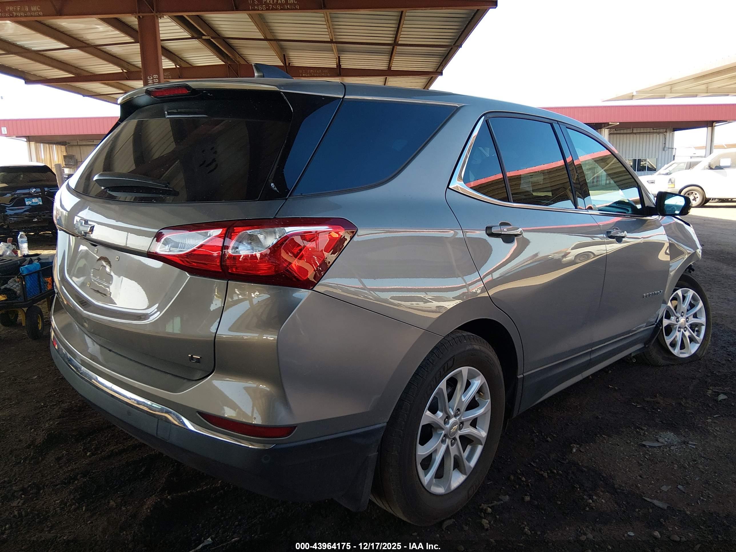 CHEVROLET EQUINOX image 4