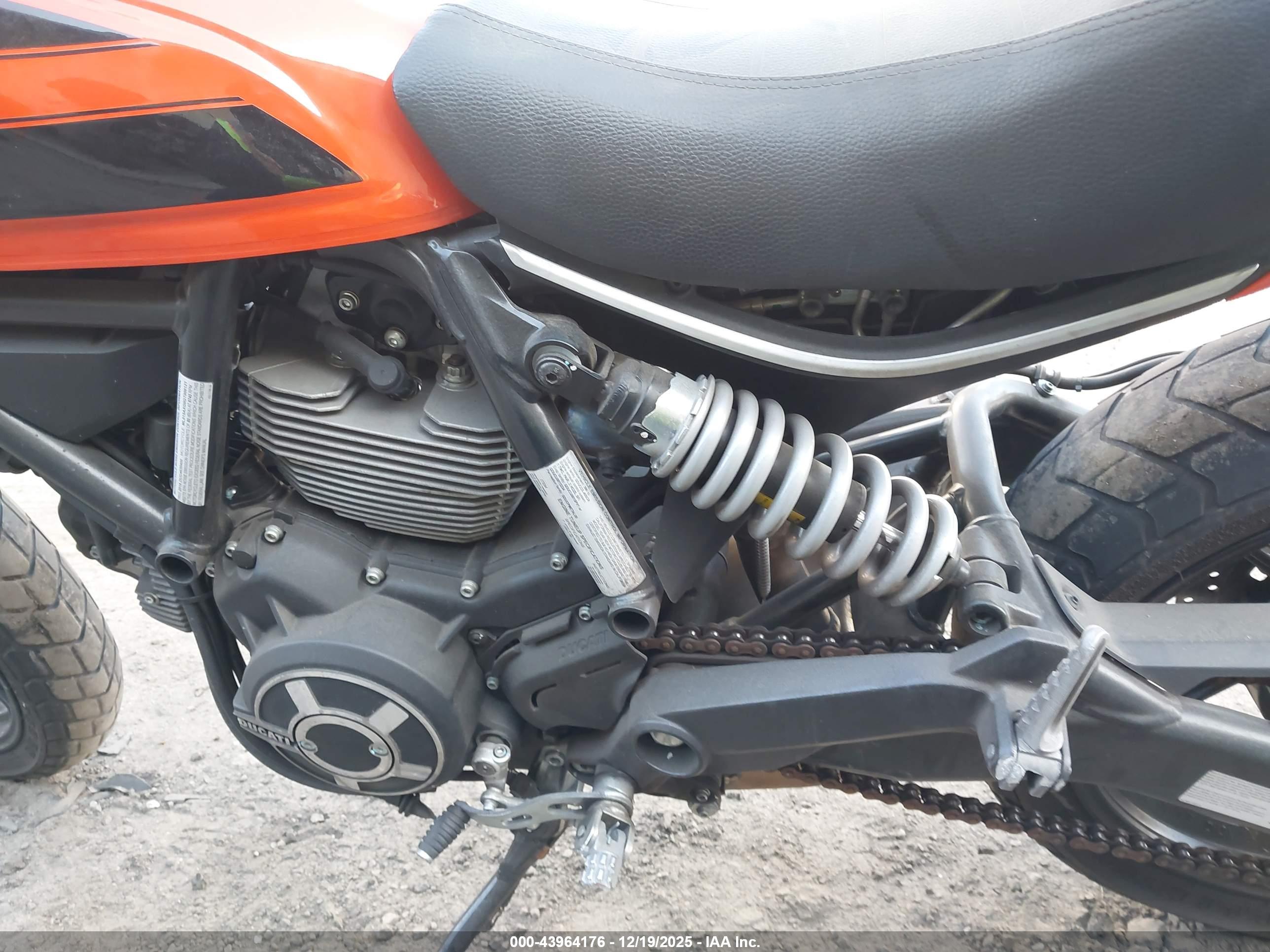 DUCATI SCRAMBLER image 9