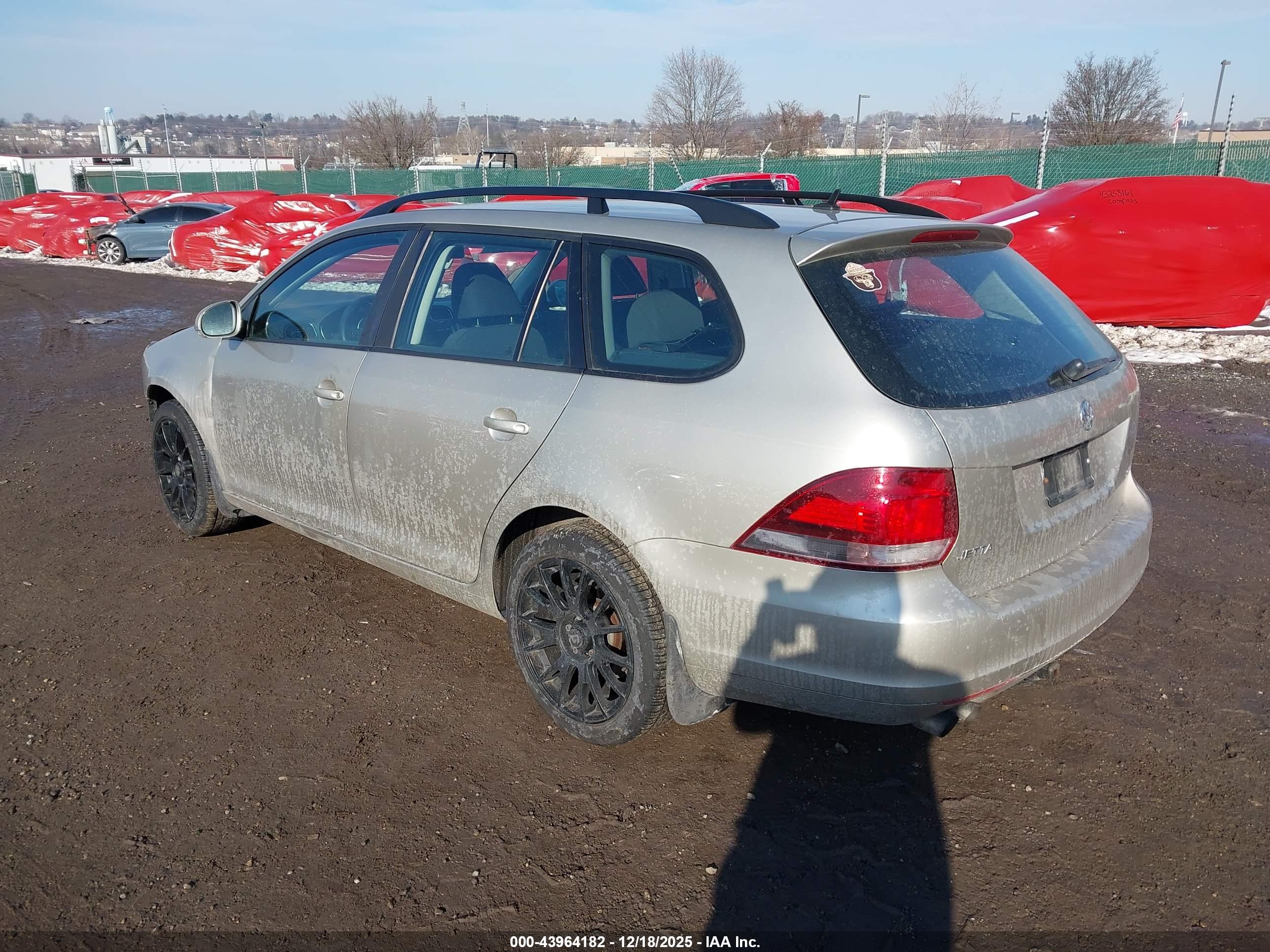 VOLKSWAGEN JETTA image 3