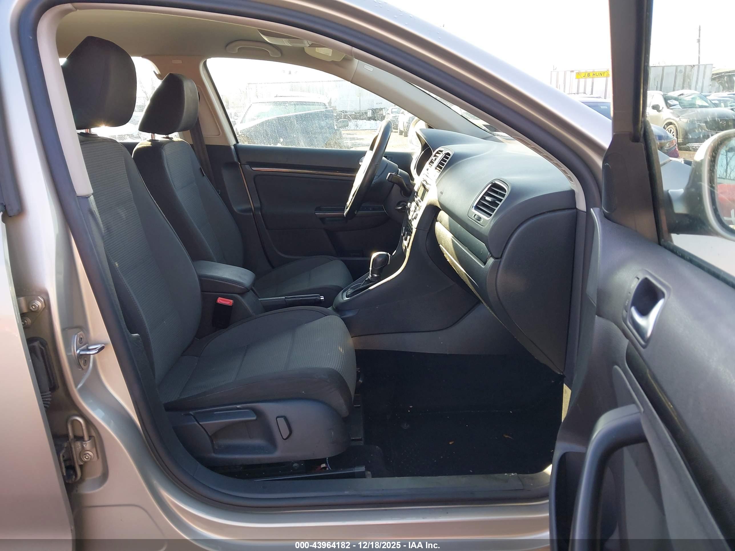VOLKSWAGEN JETTA image 5