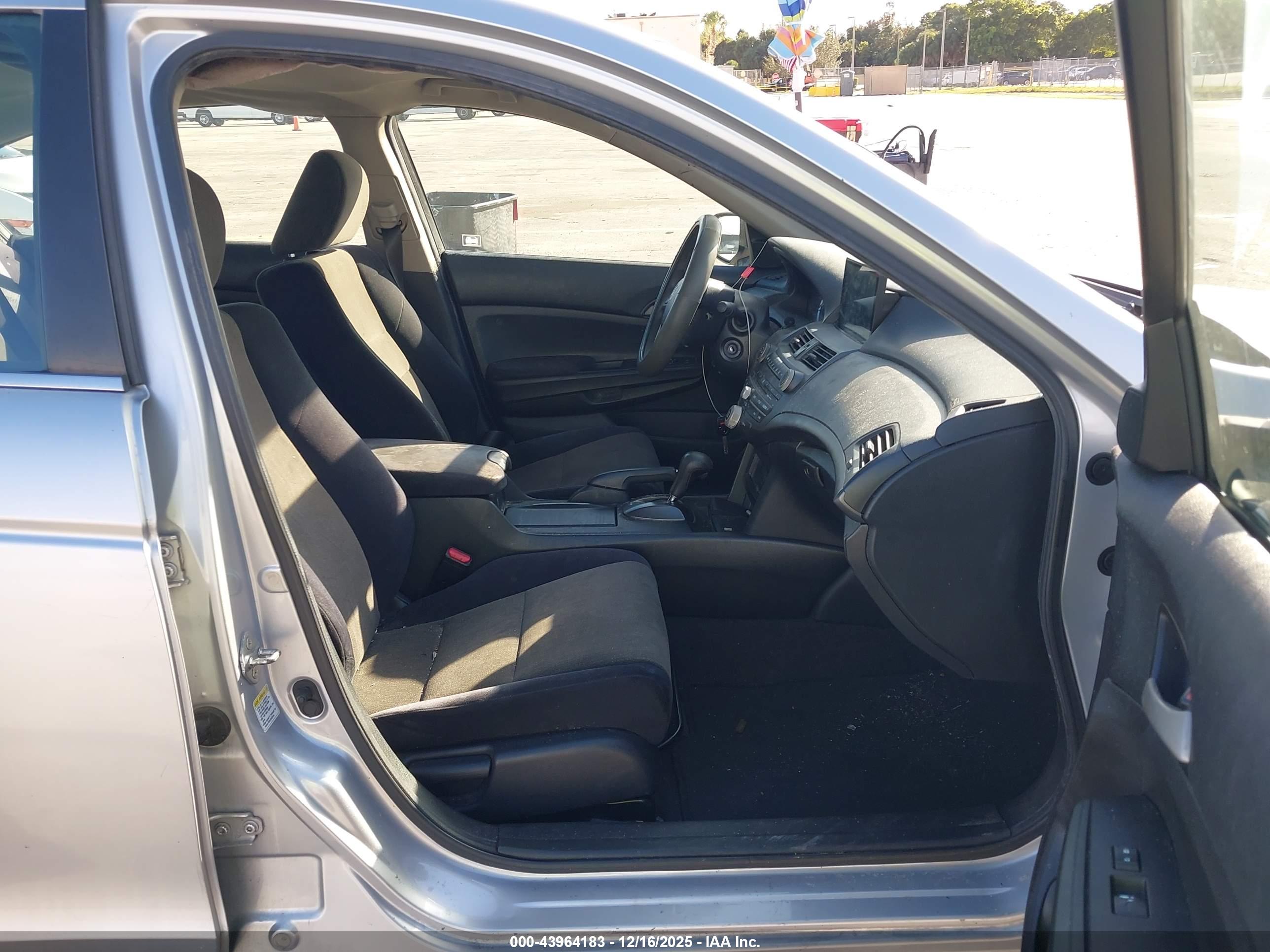 HONDA ACCORD image 5