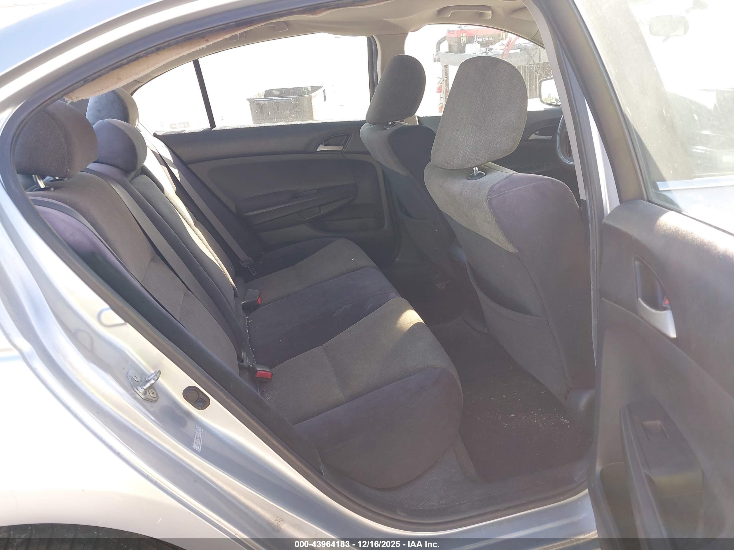 HONDA ACCORD image 8