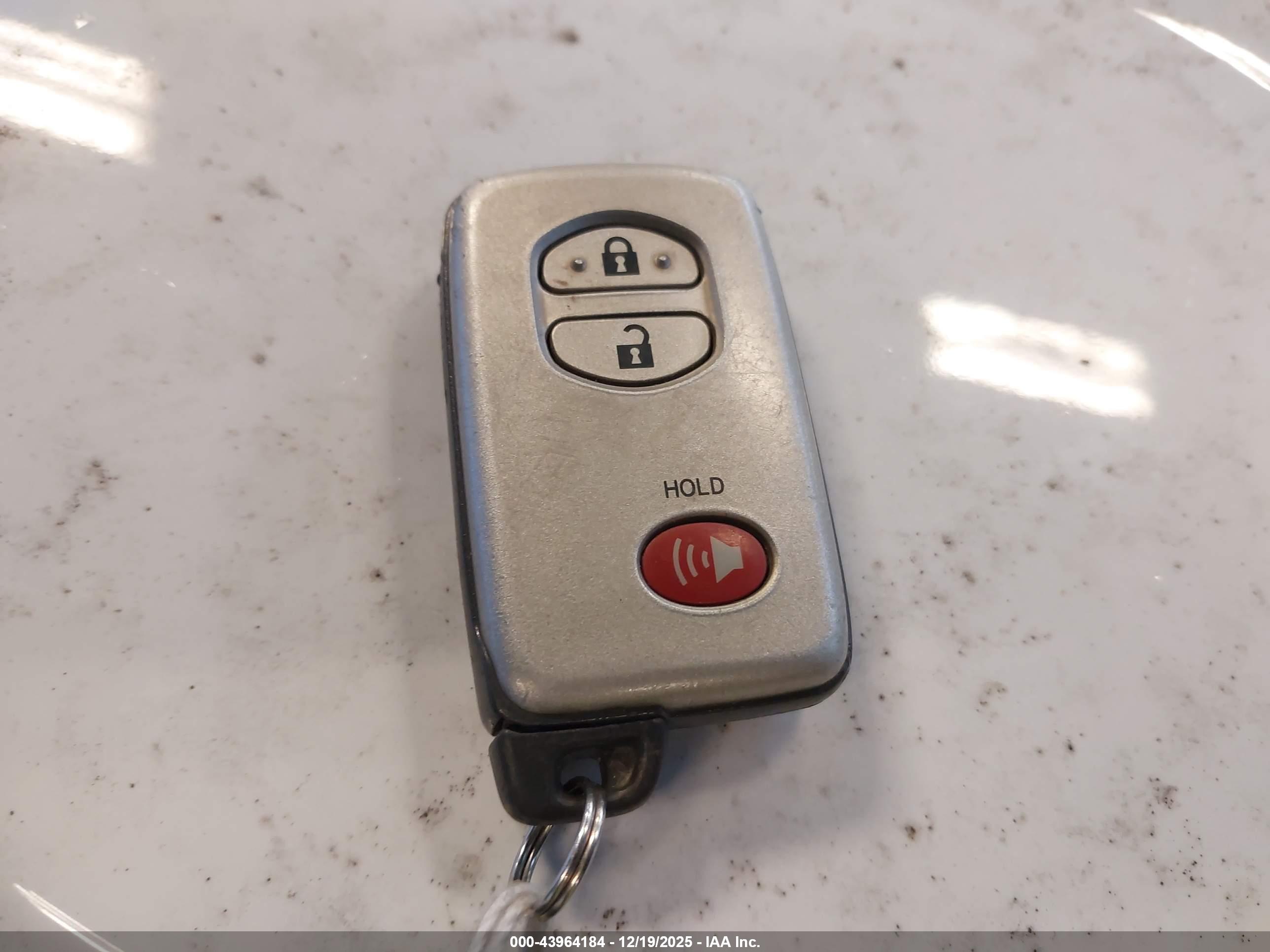 TOYOTA 4RUNNER image 11