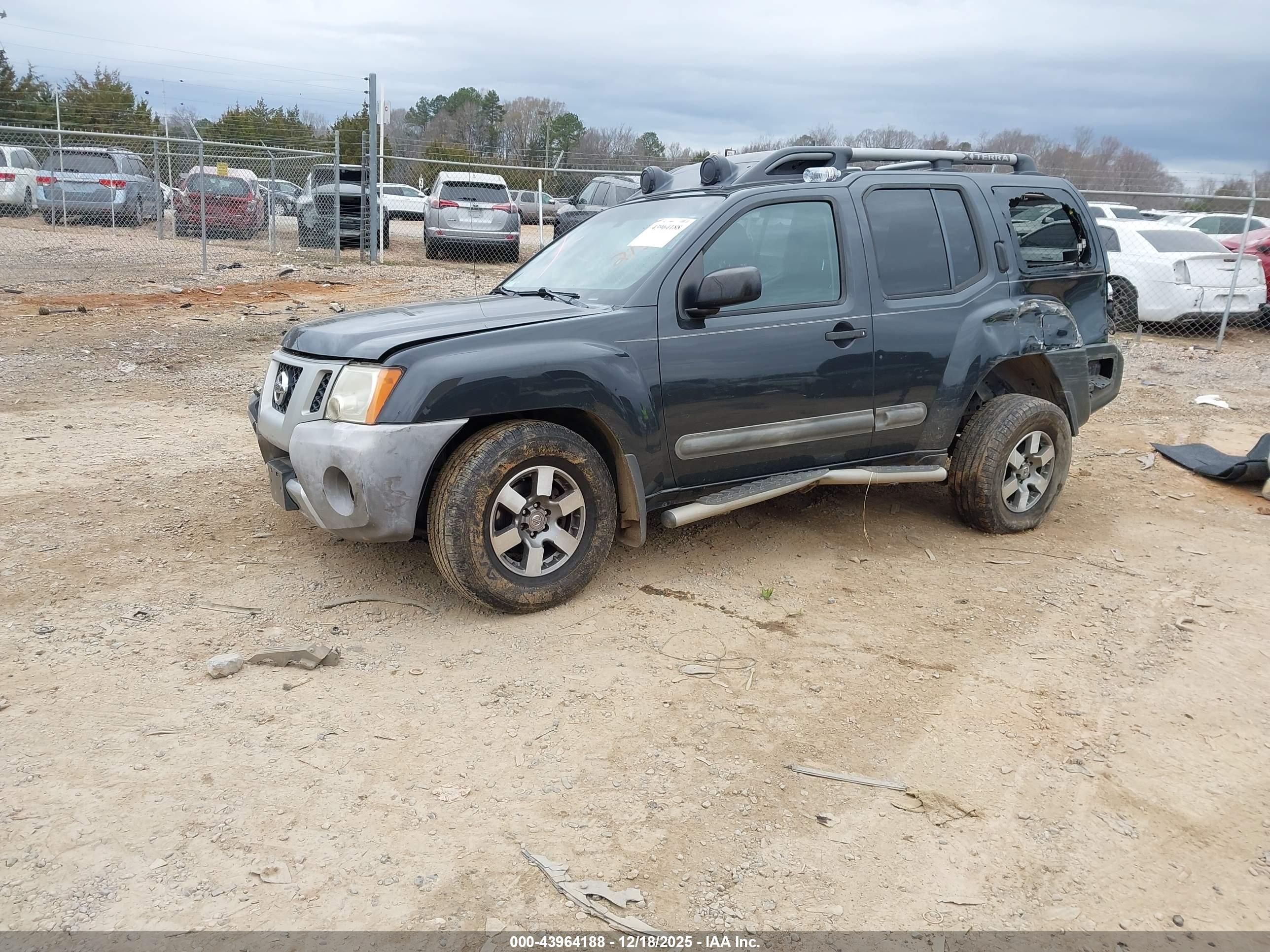 NISSAN XTERRA image 2