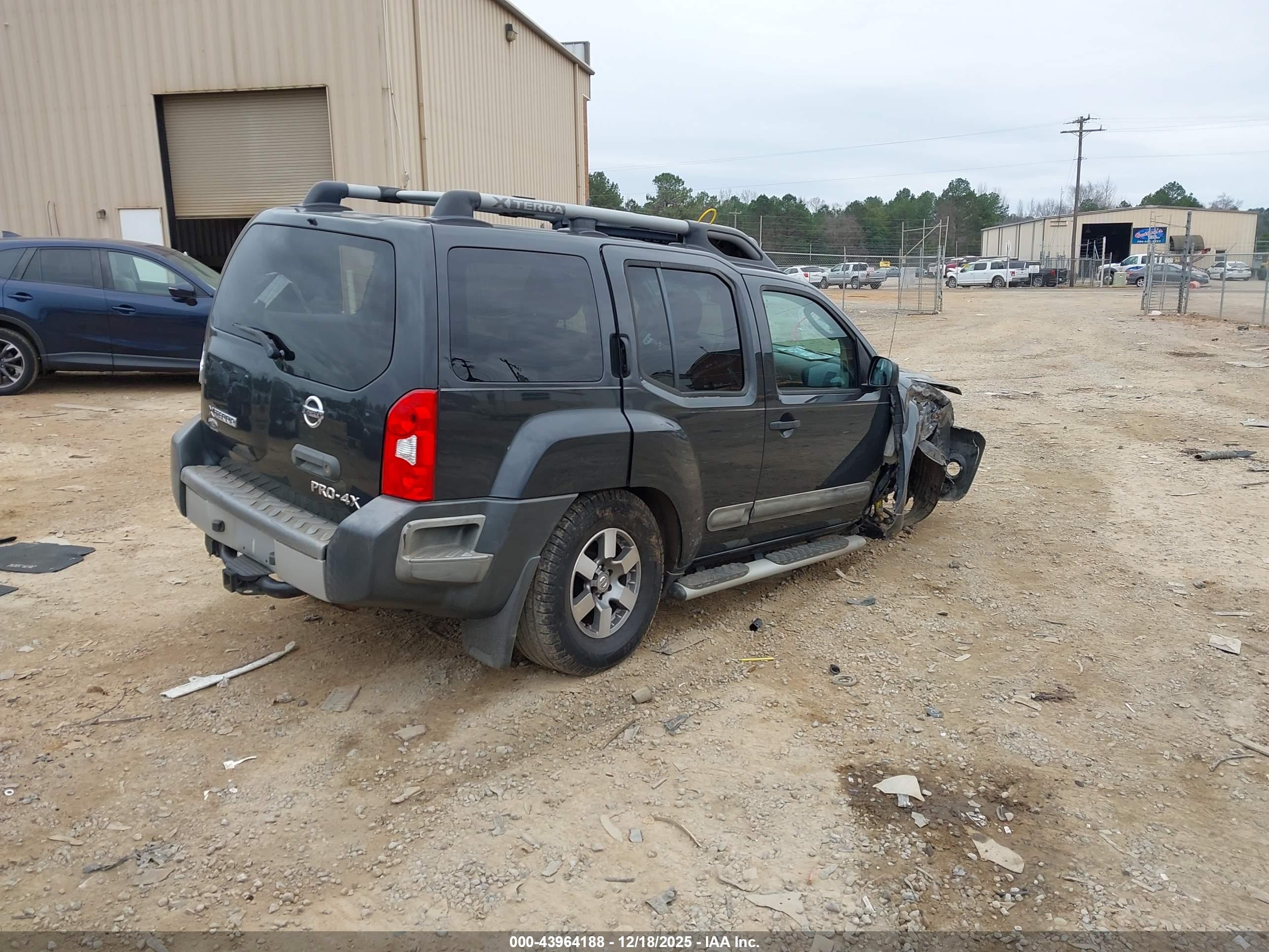 NISSAN XTERRA image 4