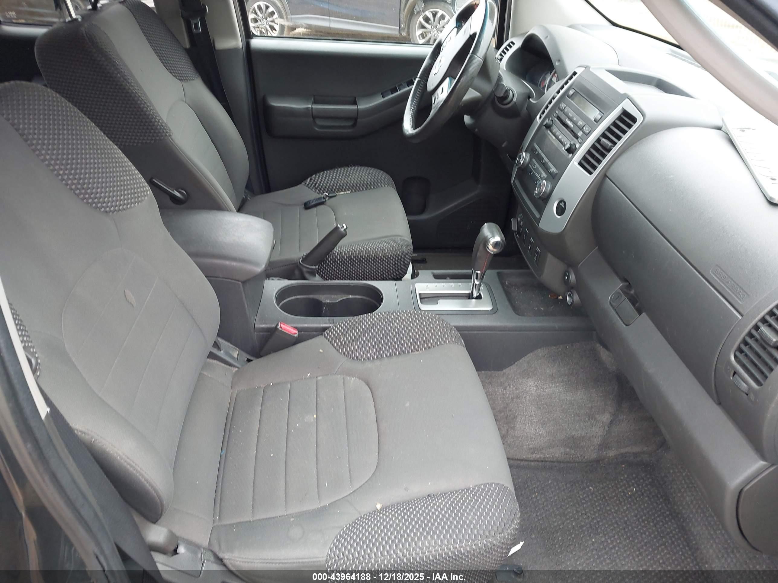 NISSAN XTERRA image 5