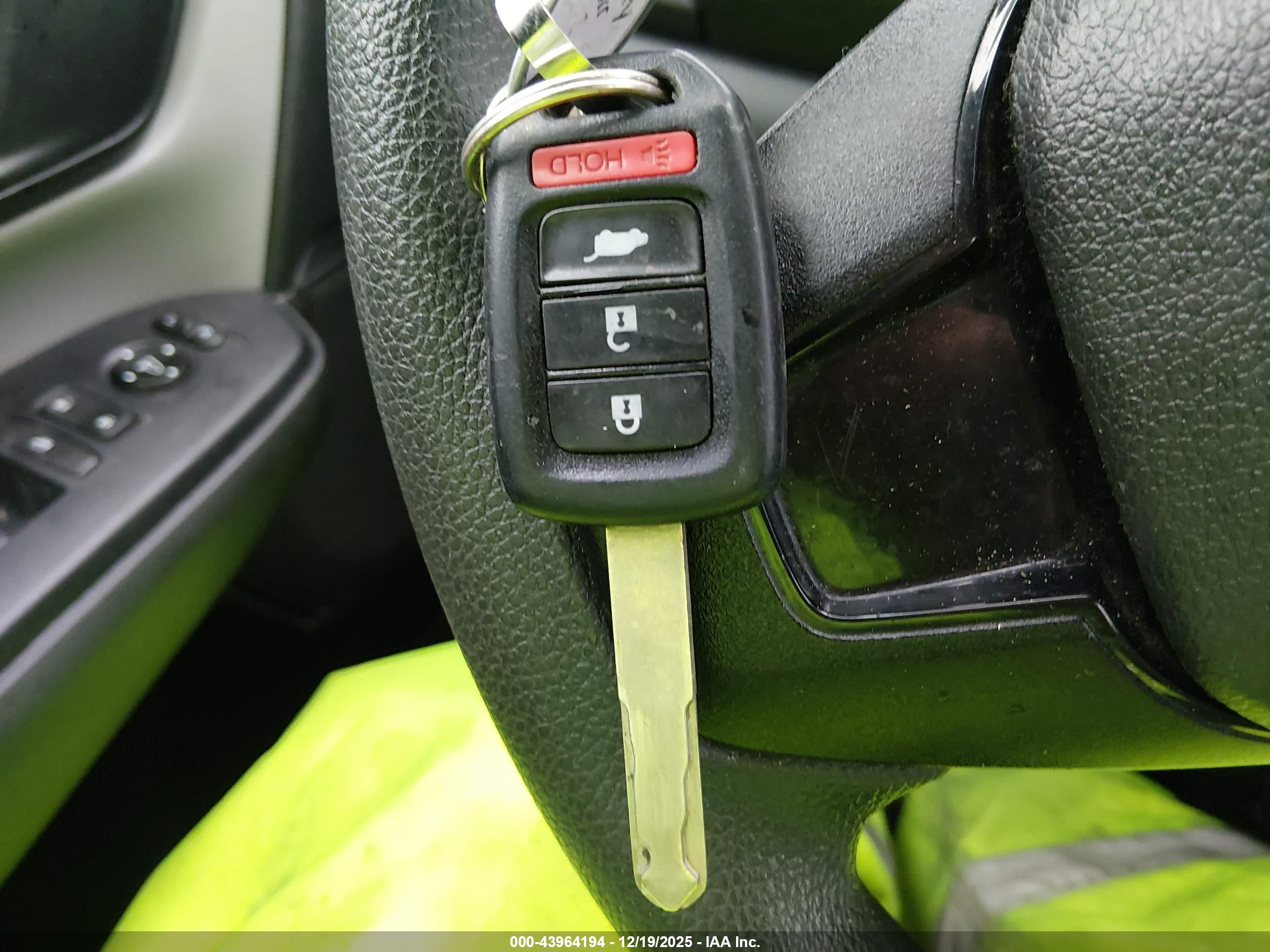 HONDA CR-V image 11