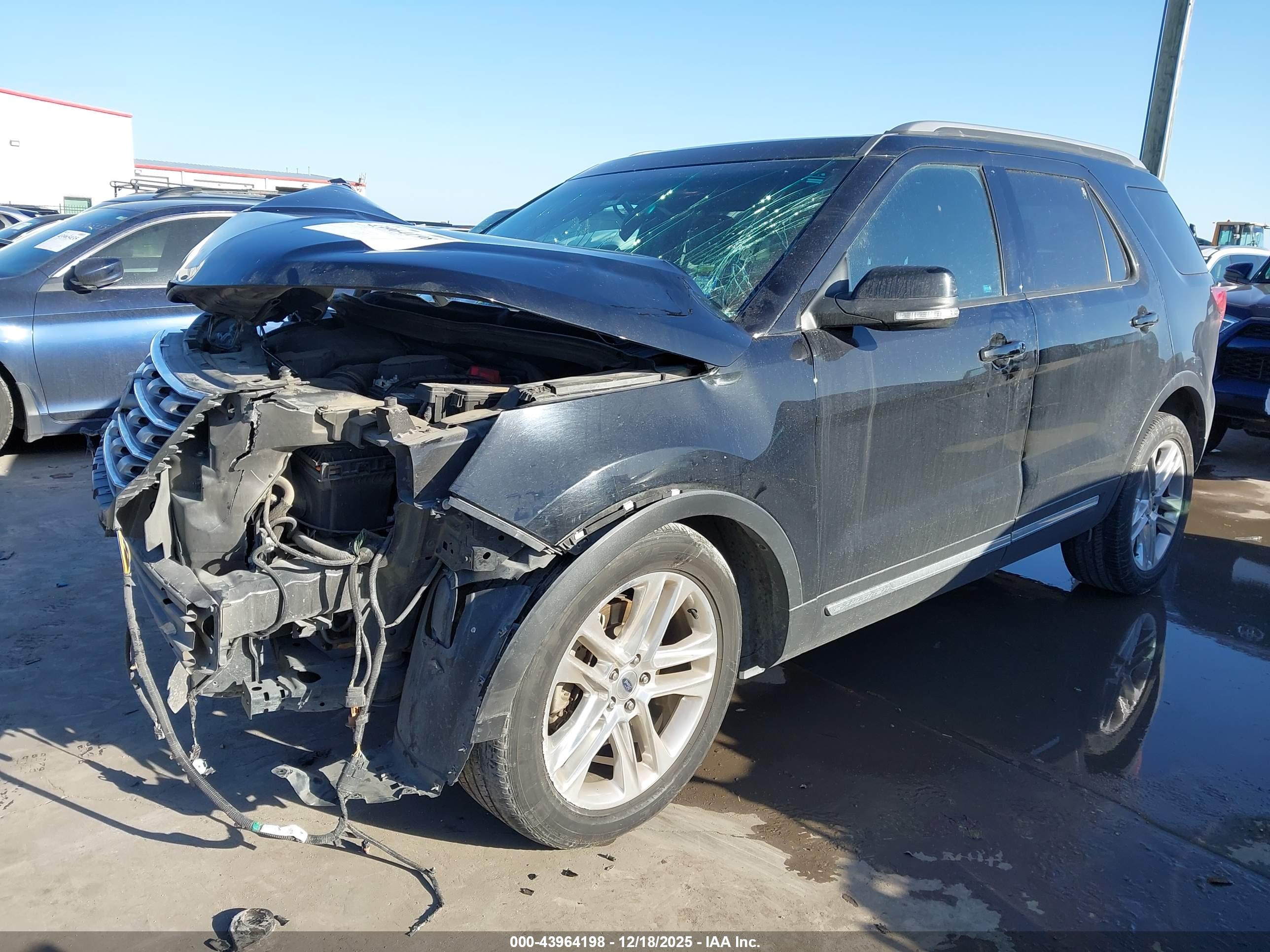 FORD EXPLORER image 2