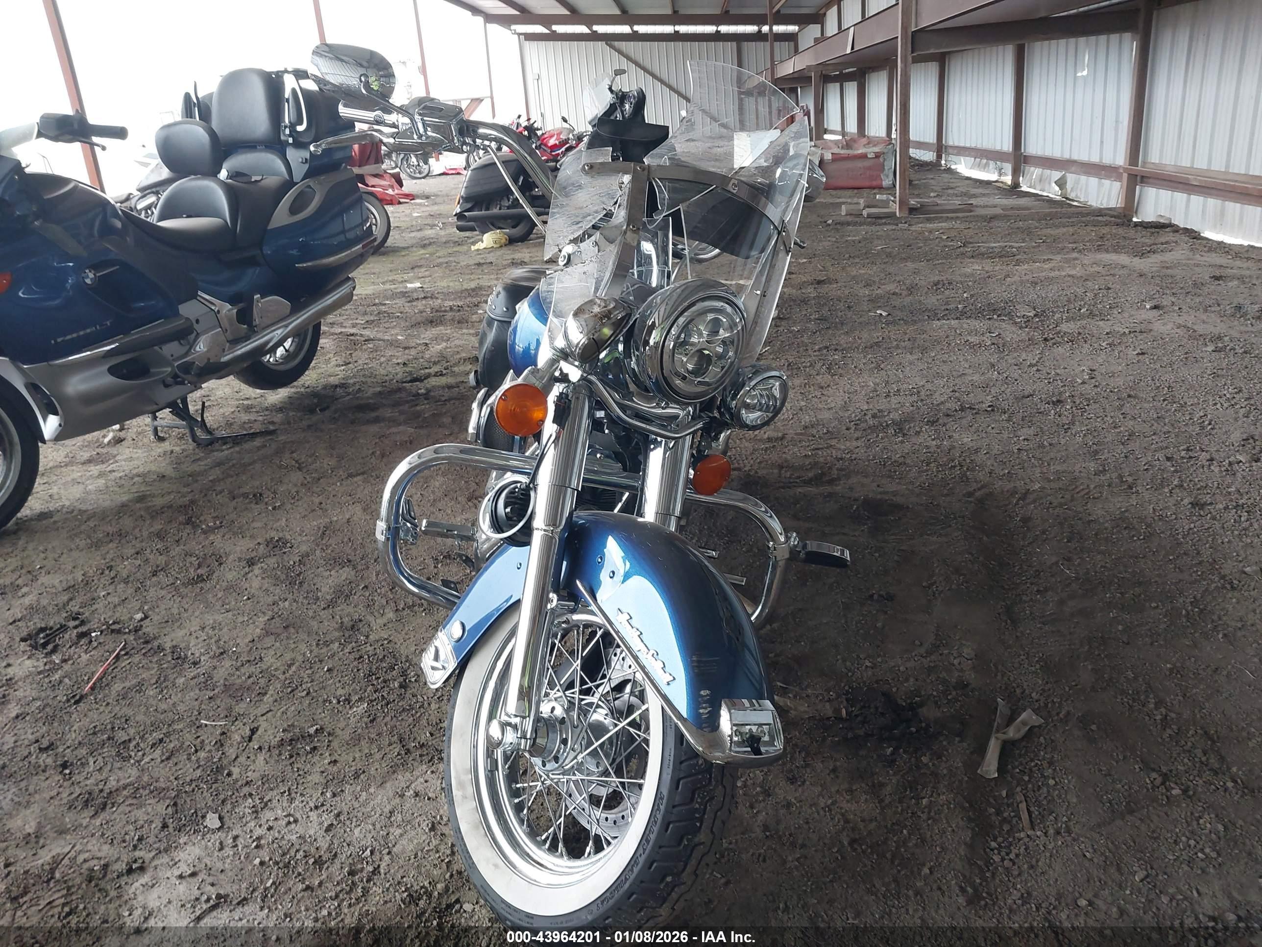 HARLEY-DAVIDSON FLSTC image 5