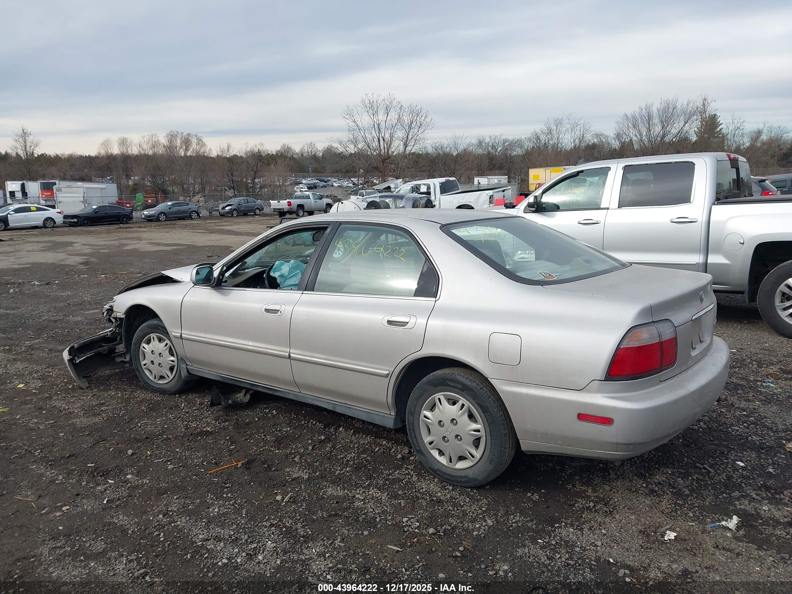 HONDA ACCORD image 3