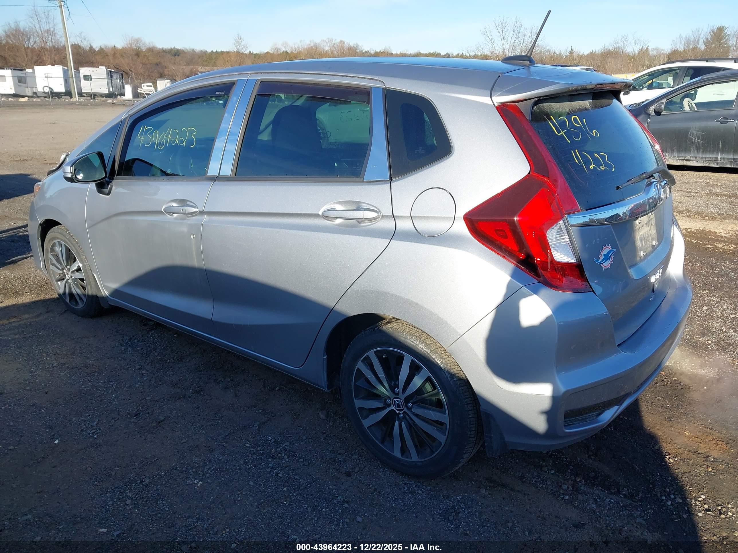 HONDA FIT image 3