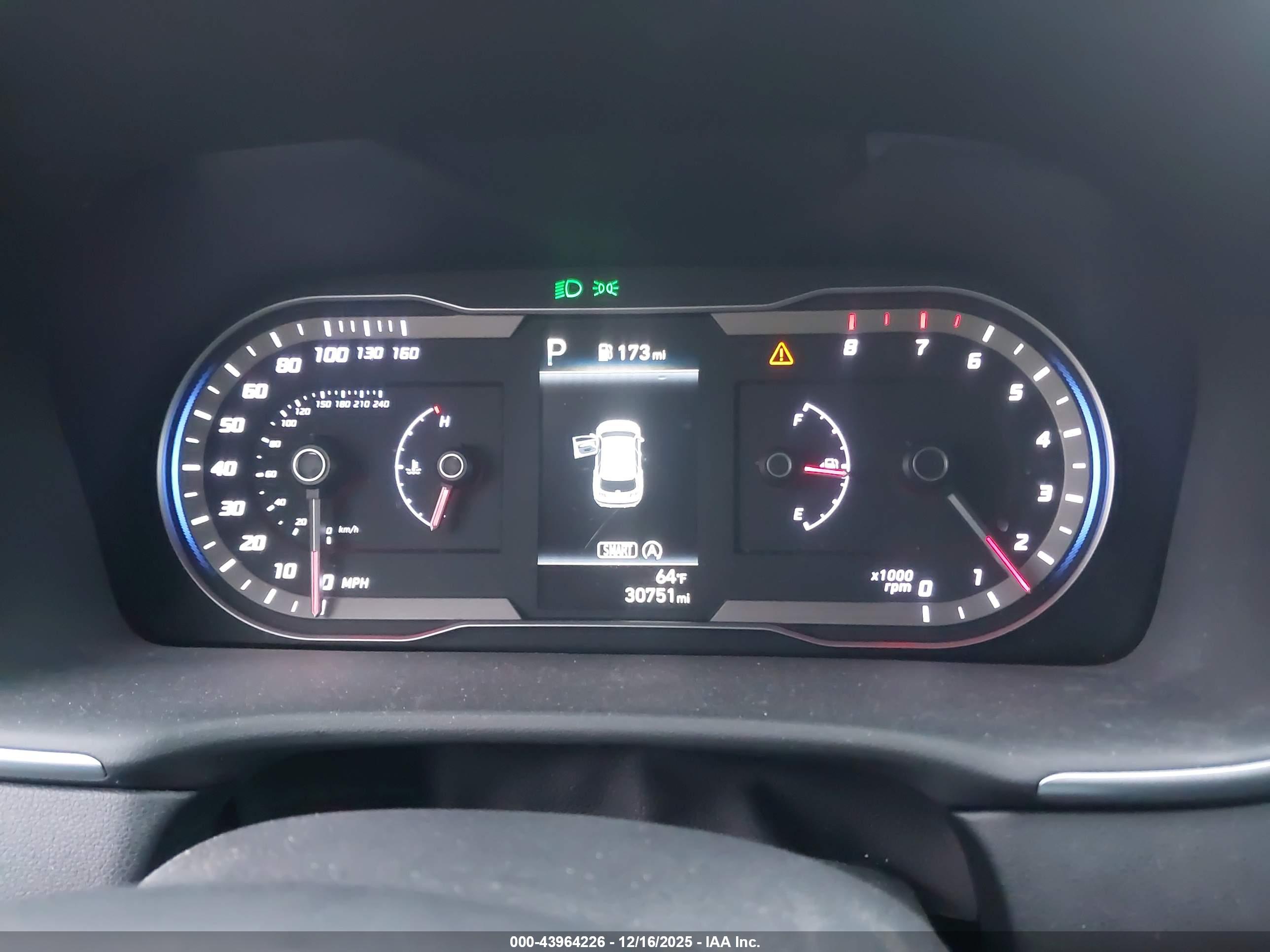 HYUNDAI TUCSON image 7