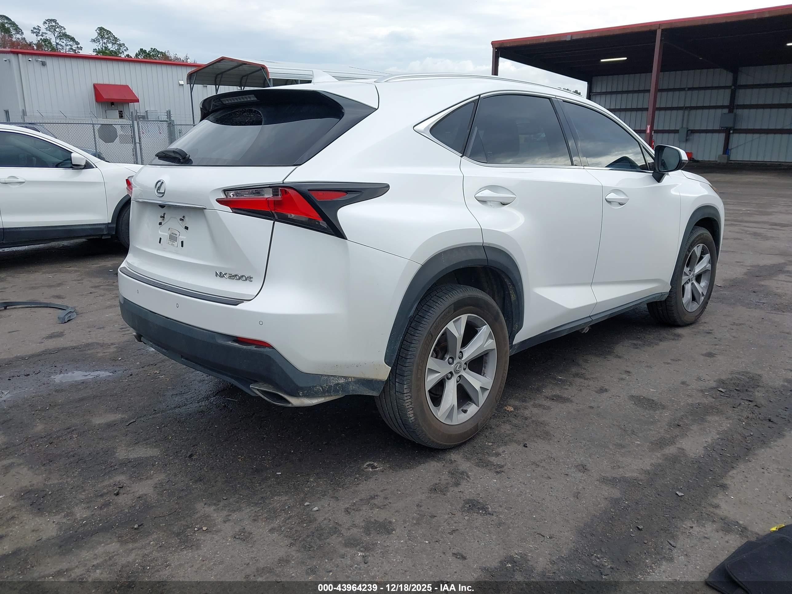 LEXUS NX image 4
