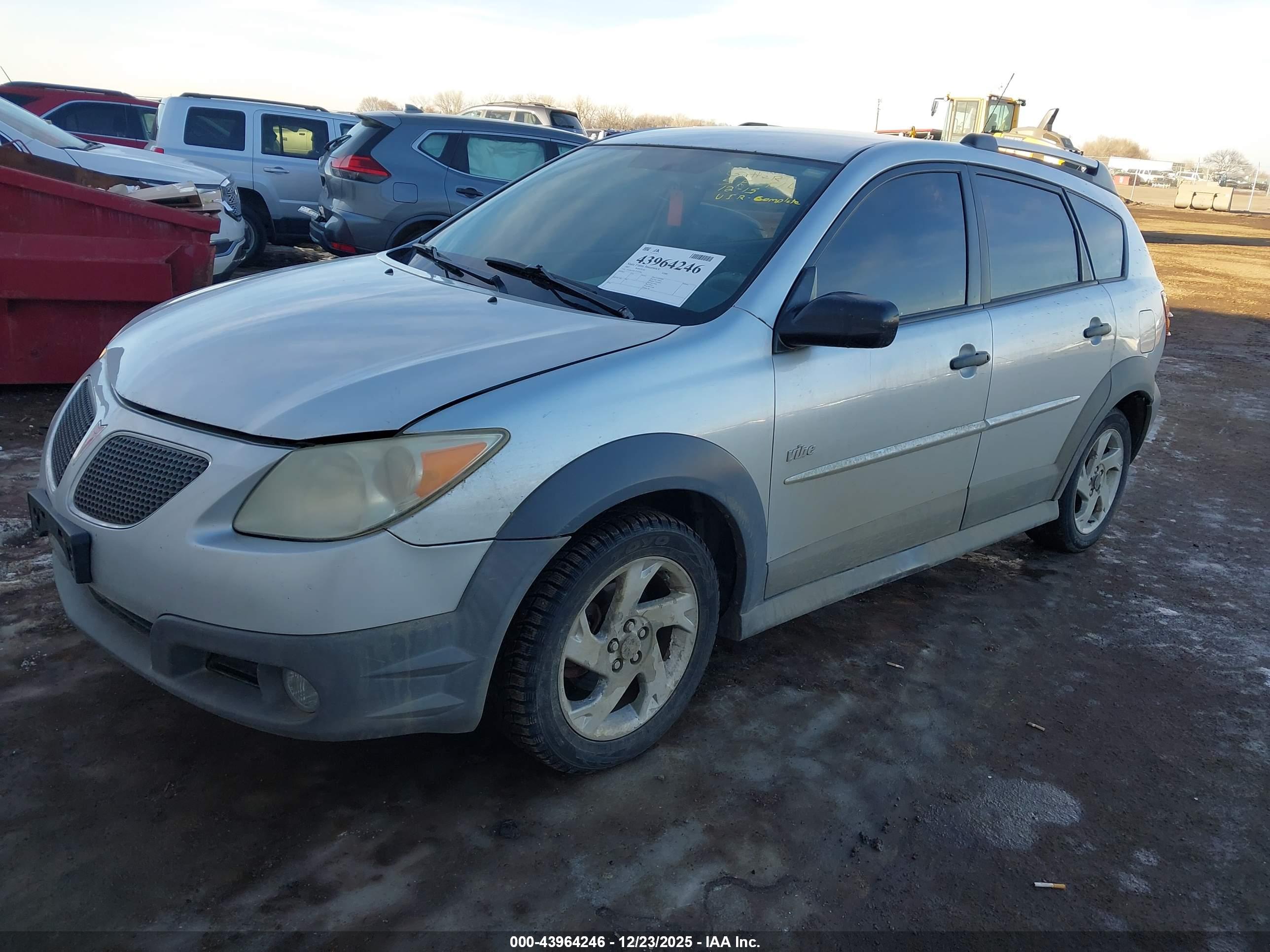 PONTIAC VIBE image 2