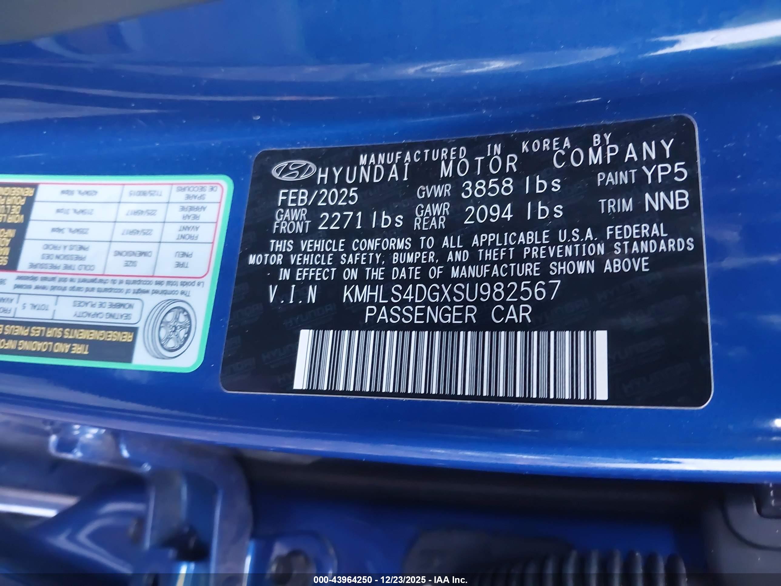 HYUNDAI ELANTRA image 9