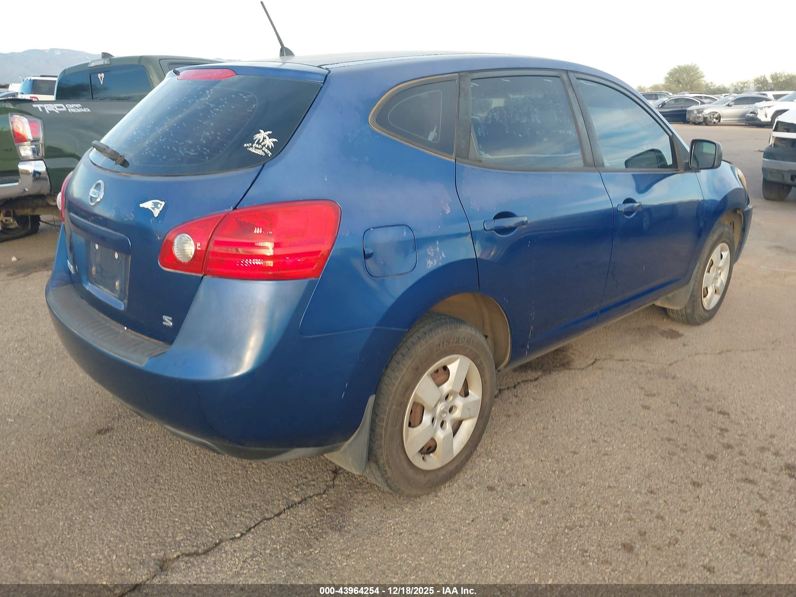 NISSAN ROGUE image 4
