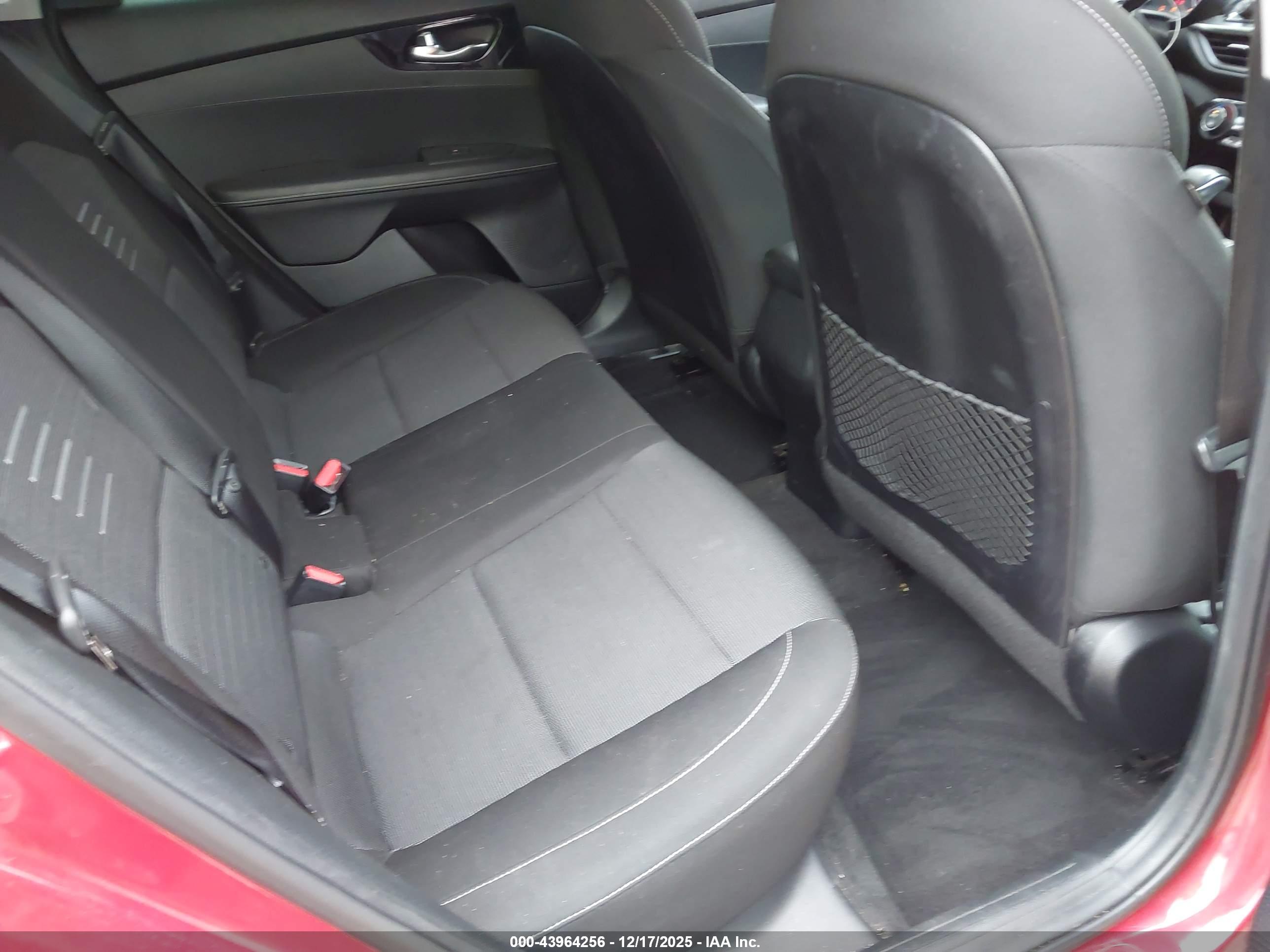 KIA FORTE image 8