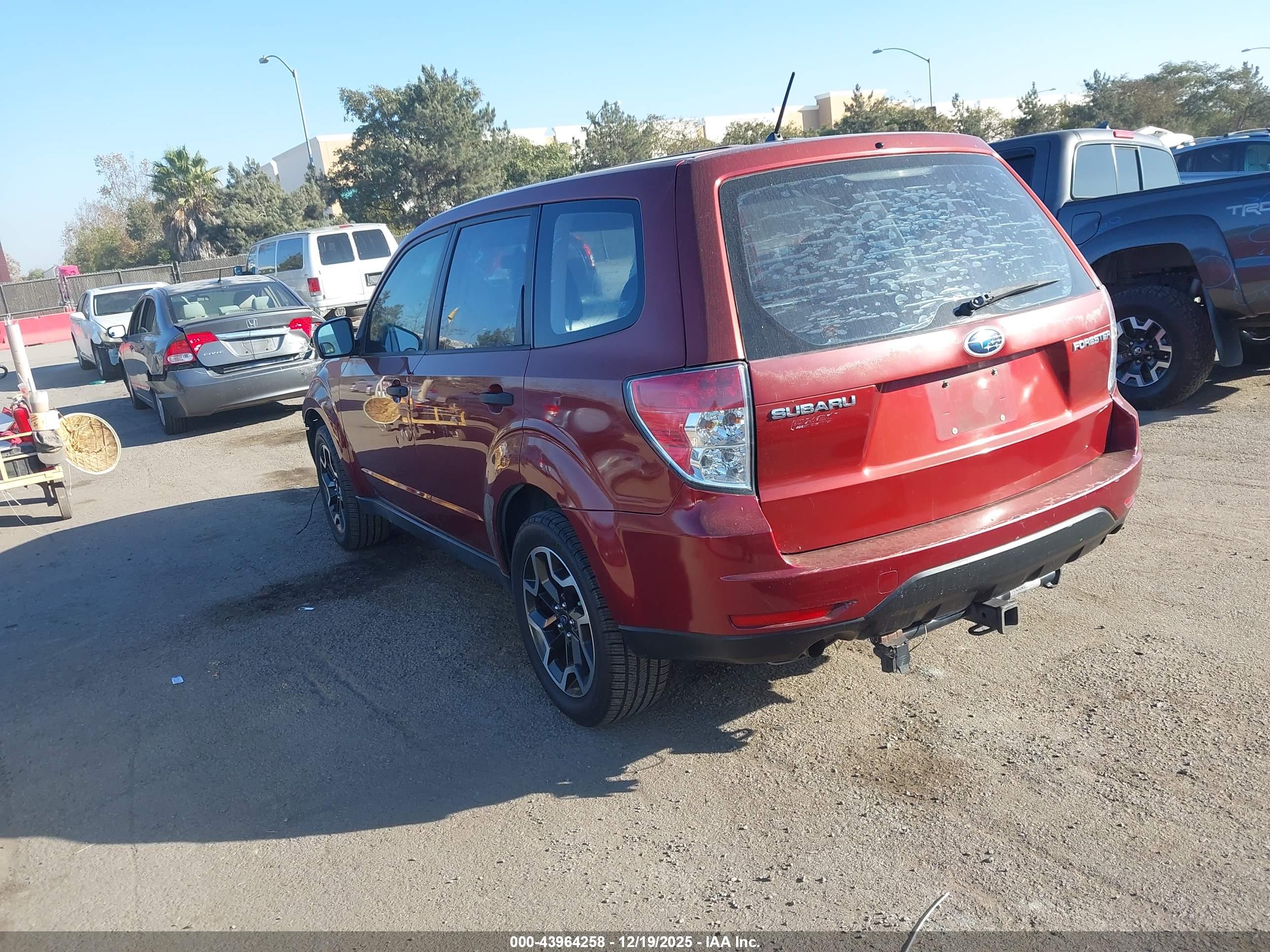 SUBARU FORESTER image 3