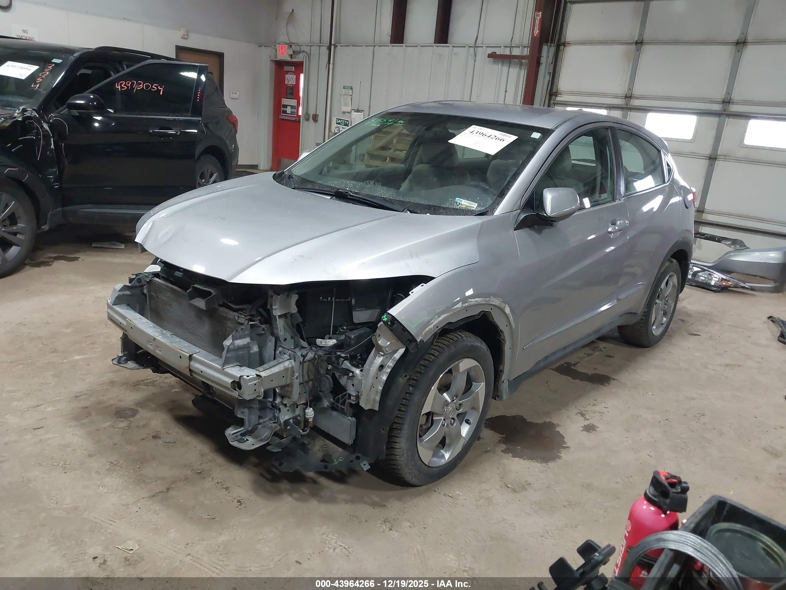 HONDA HR-V image 2