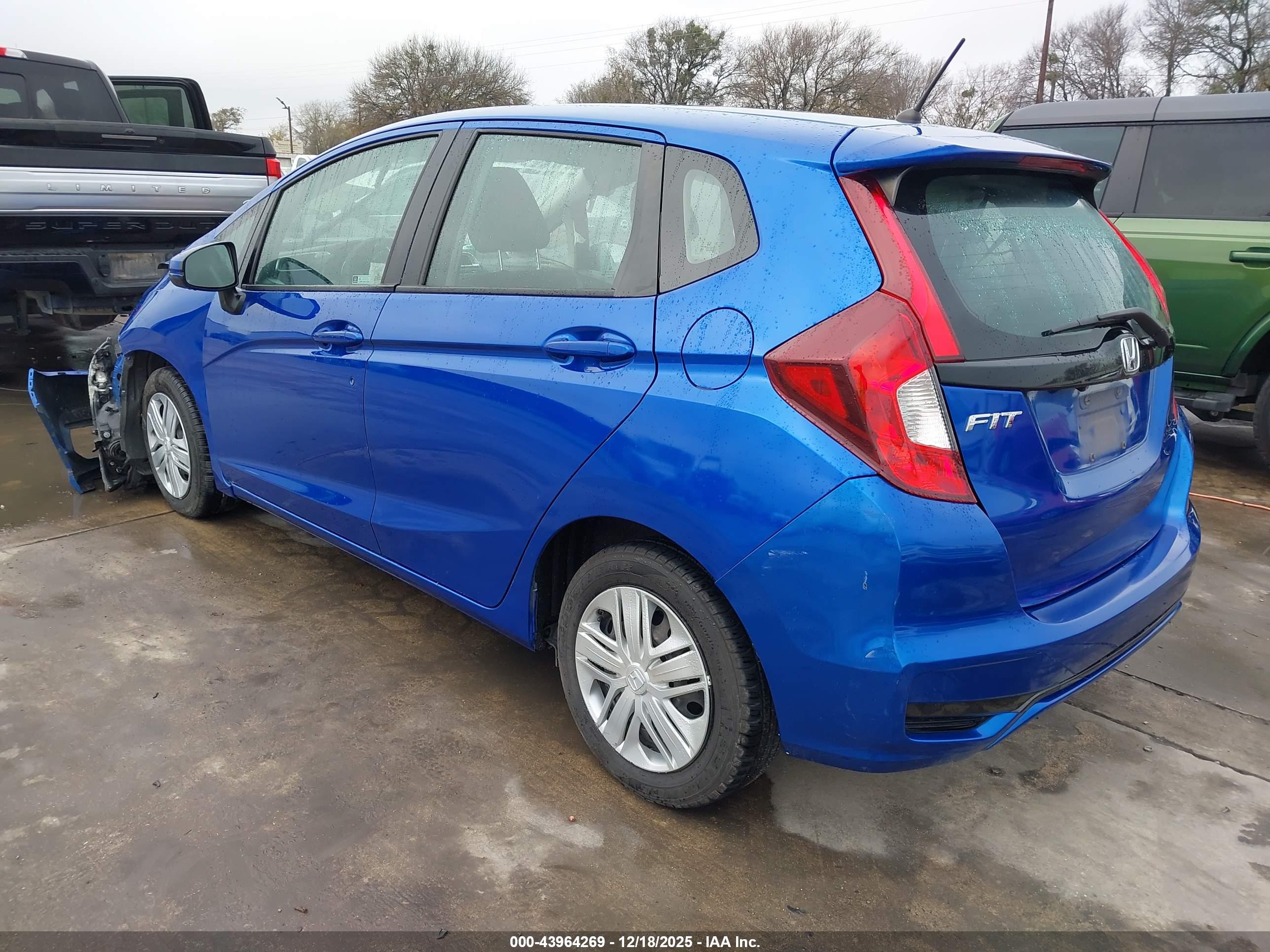 HONDA FIT image 3